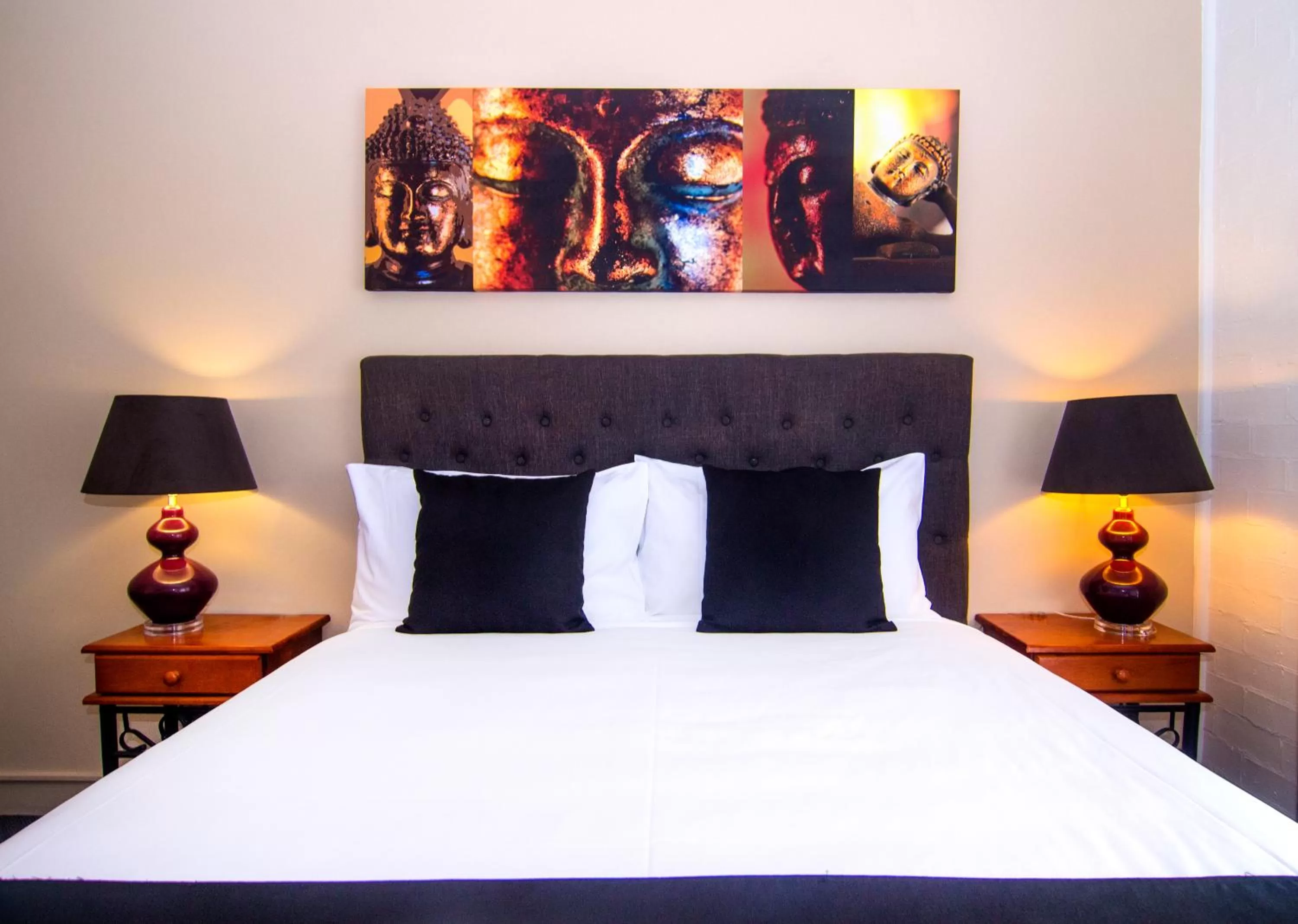 Bed in Crescent Motel Taree