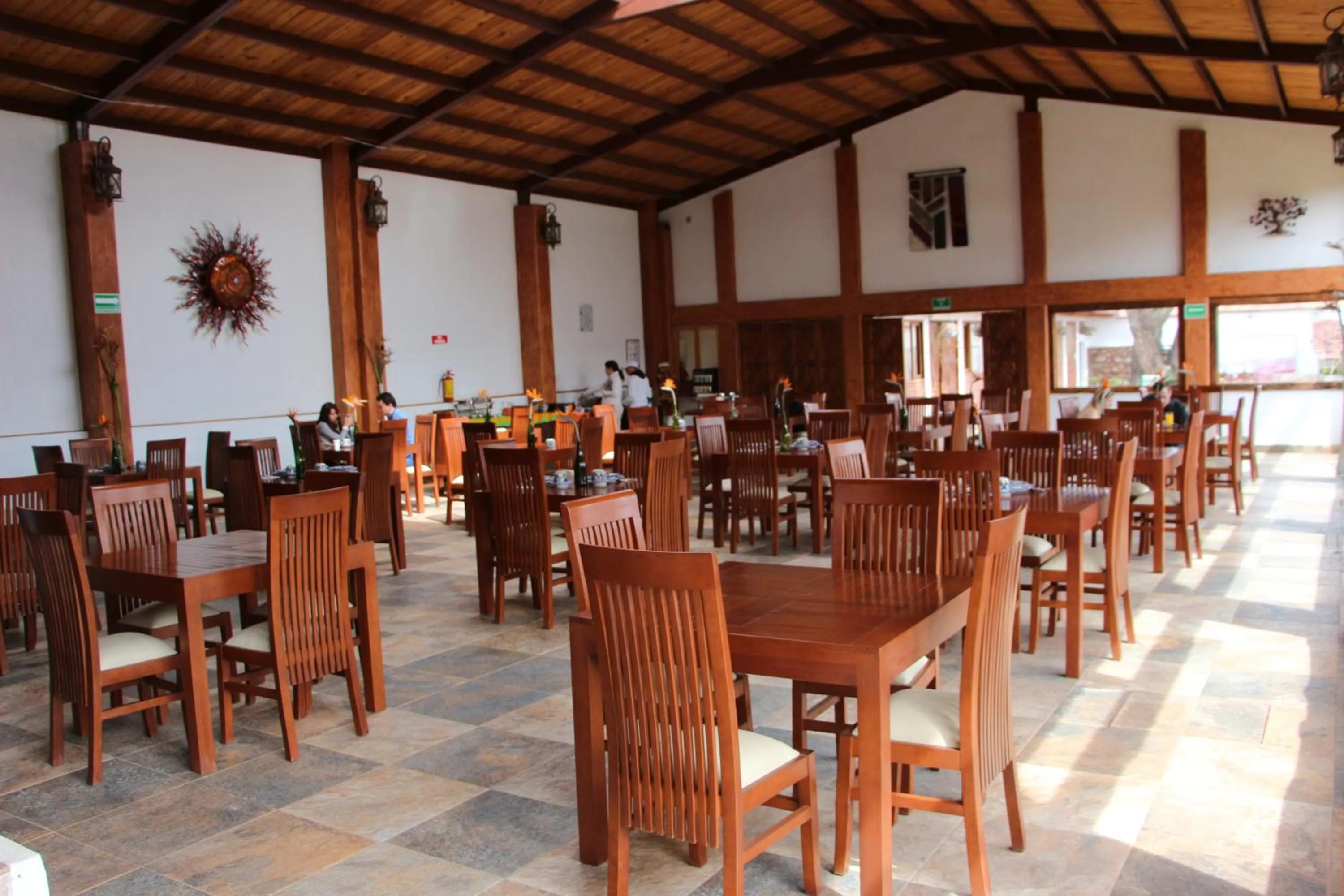 Restaurant/places to eat in La Capilla Hotel Boutique