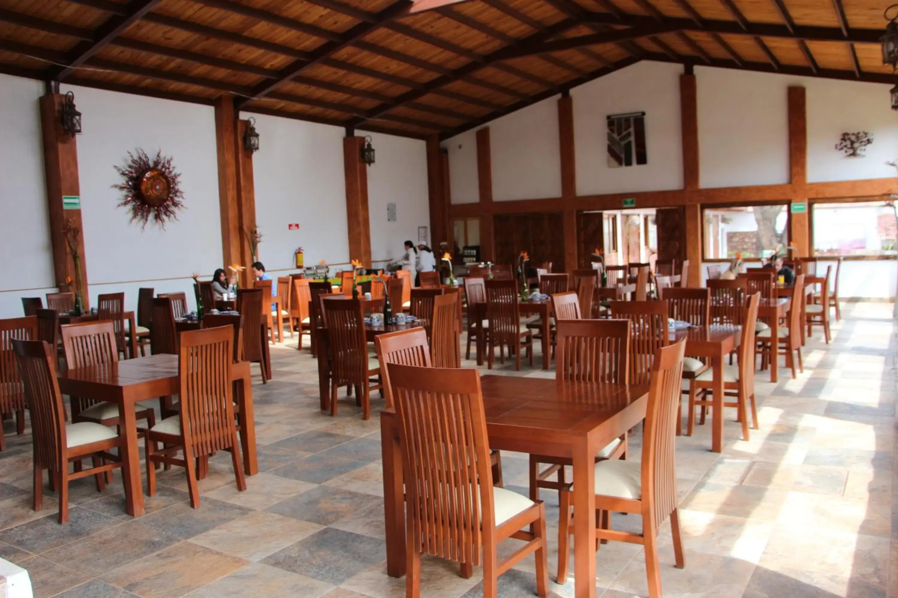 Restaurant/Places to Eat in La Capilla Hotel Boutique