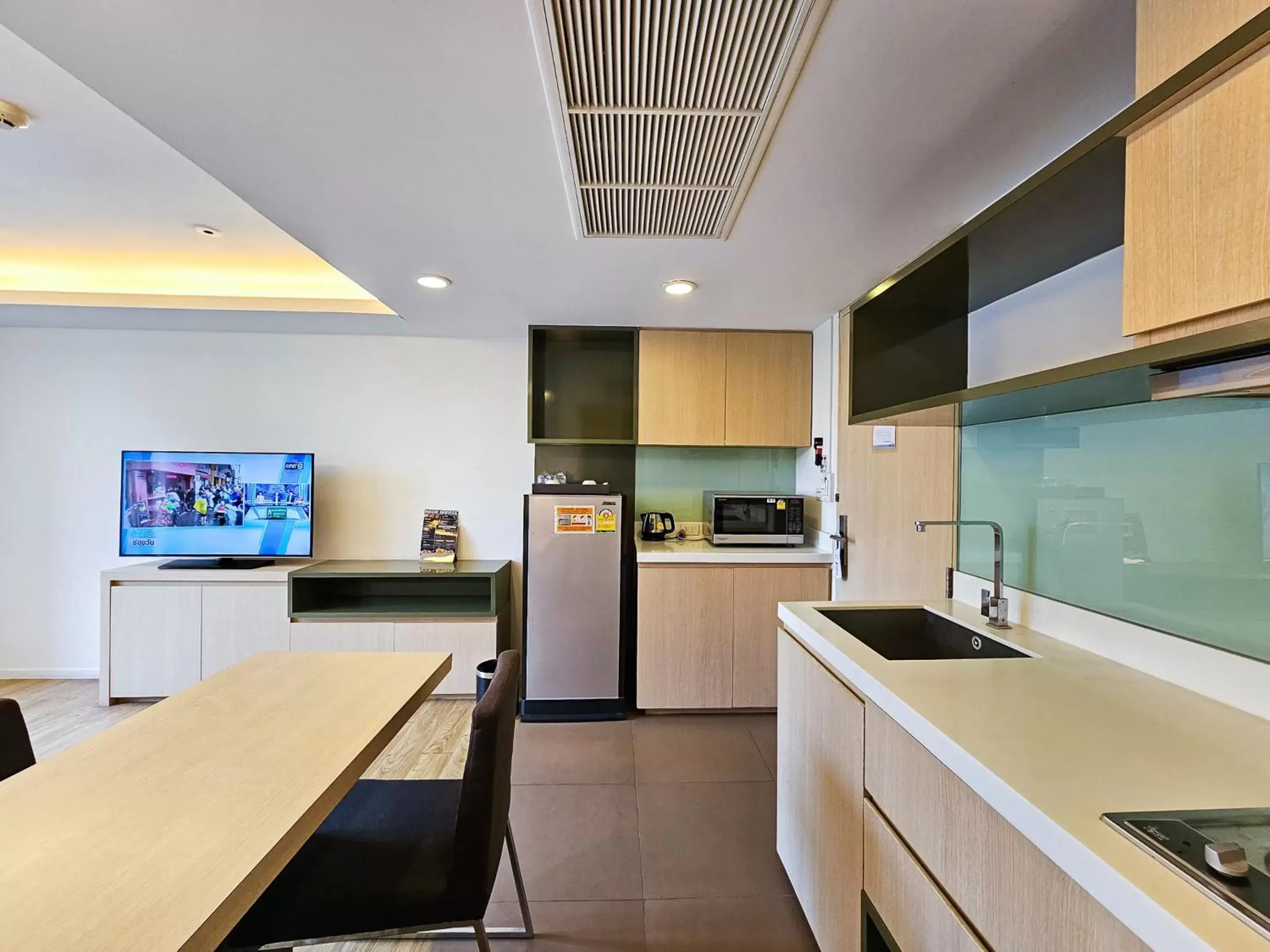kitchen, Kitchen/Kitchenette in The Idle Hotel and Residence - SHA Plus Certified