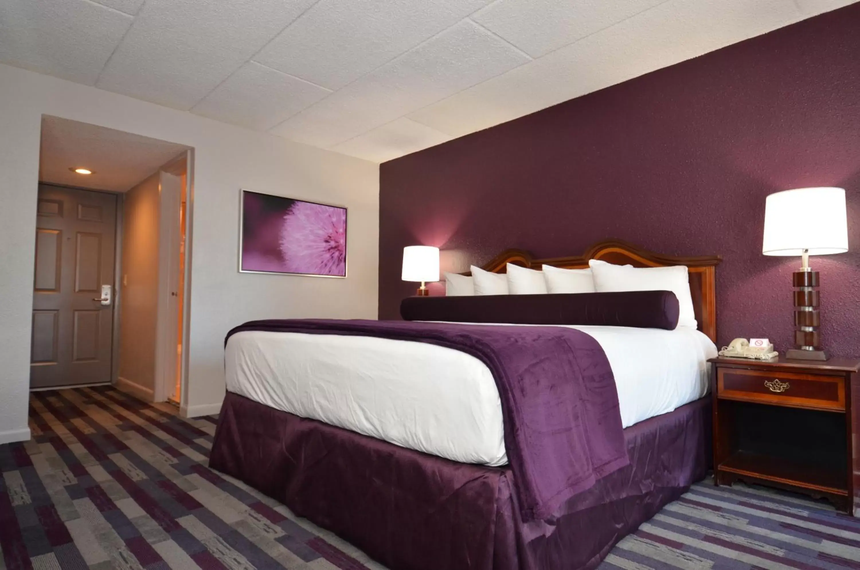 Bedroom, Bed in Sea Club Ocean Resort