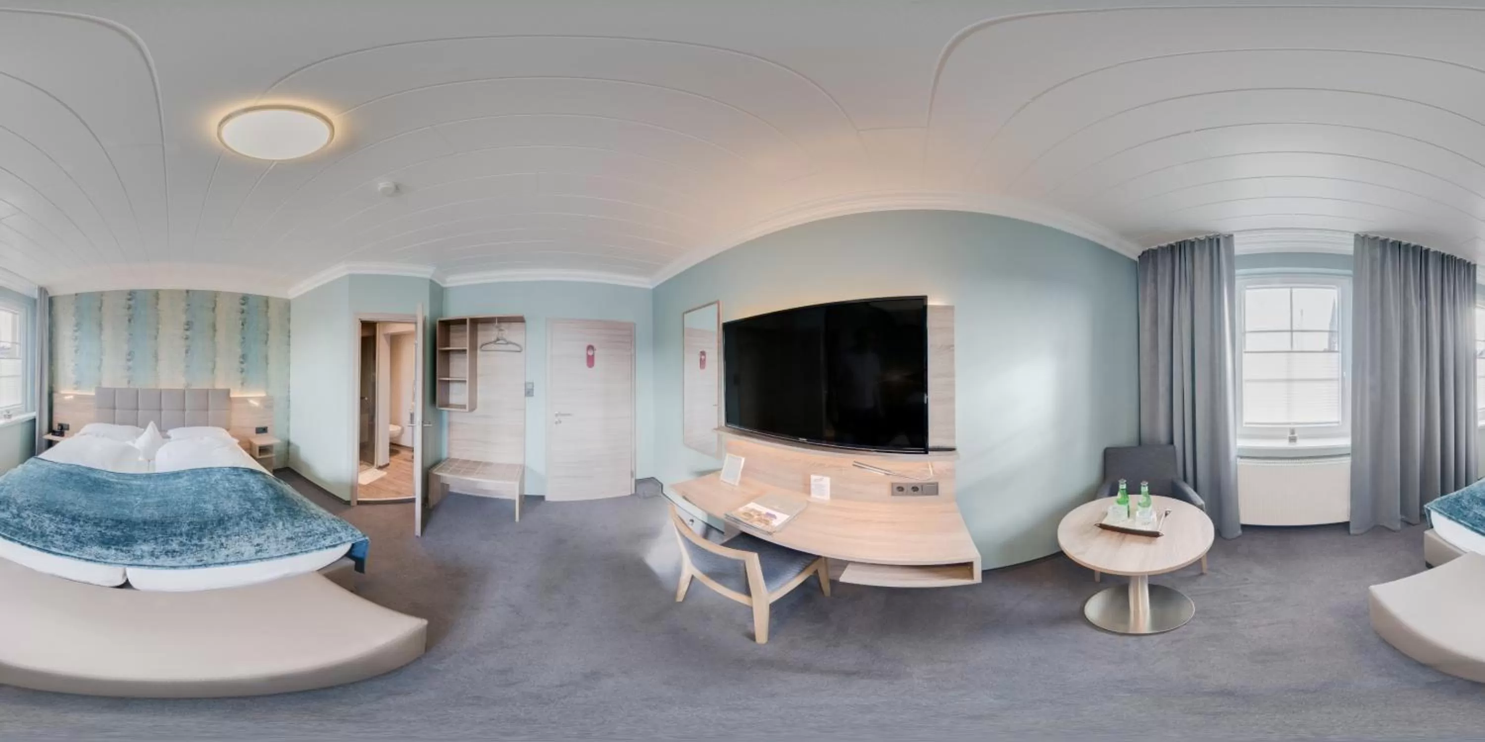 Communal lounge/ TV room, Bed in Hotel zur Post NEW STYLE