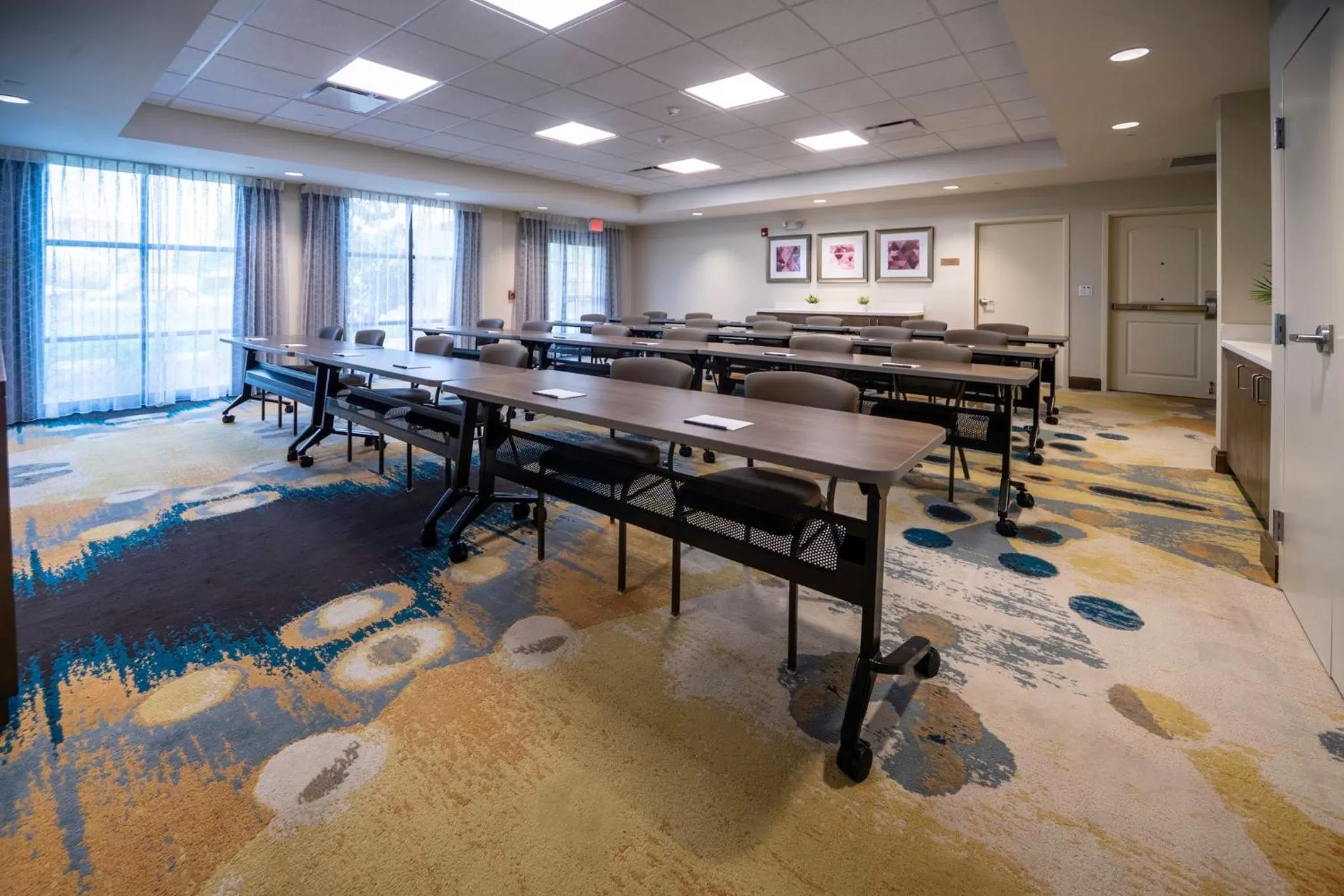 Meeting/conference room in Staybridge Suites - Summerville by IHG