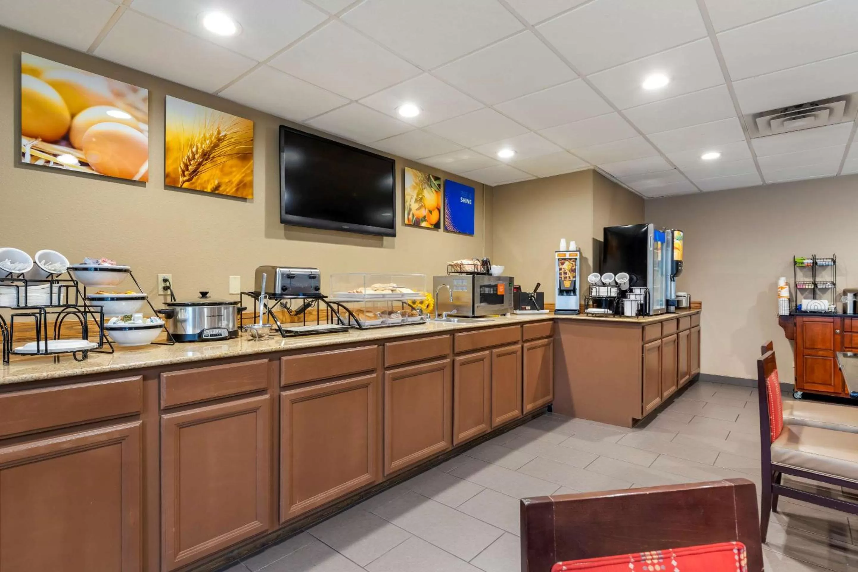 Restaurant/places to eat in Comfort Inn & Suites Ponca City near Marland Mansion