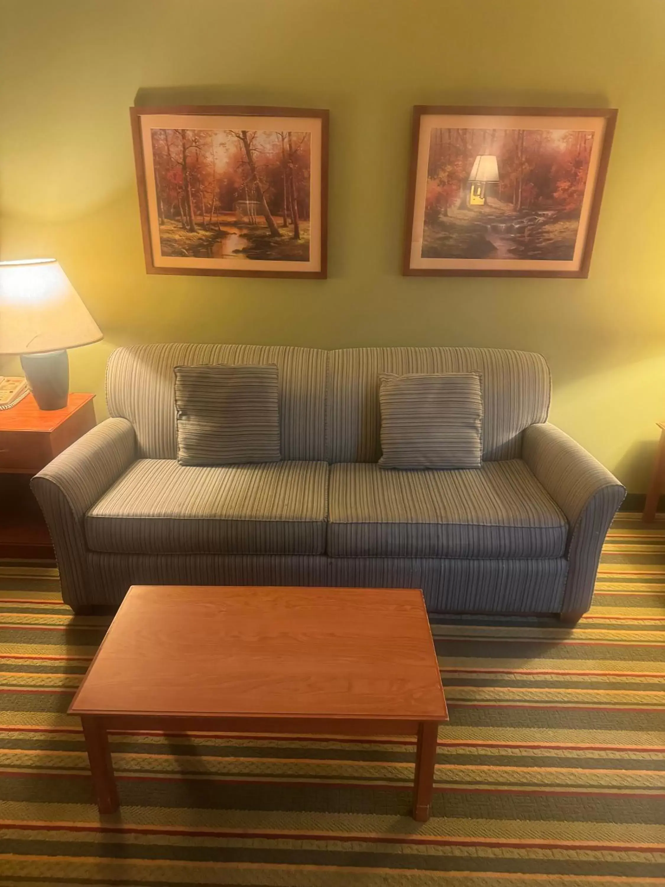 Seating Area in Super 8 by Wyndham Sparta