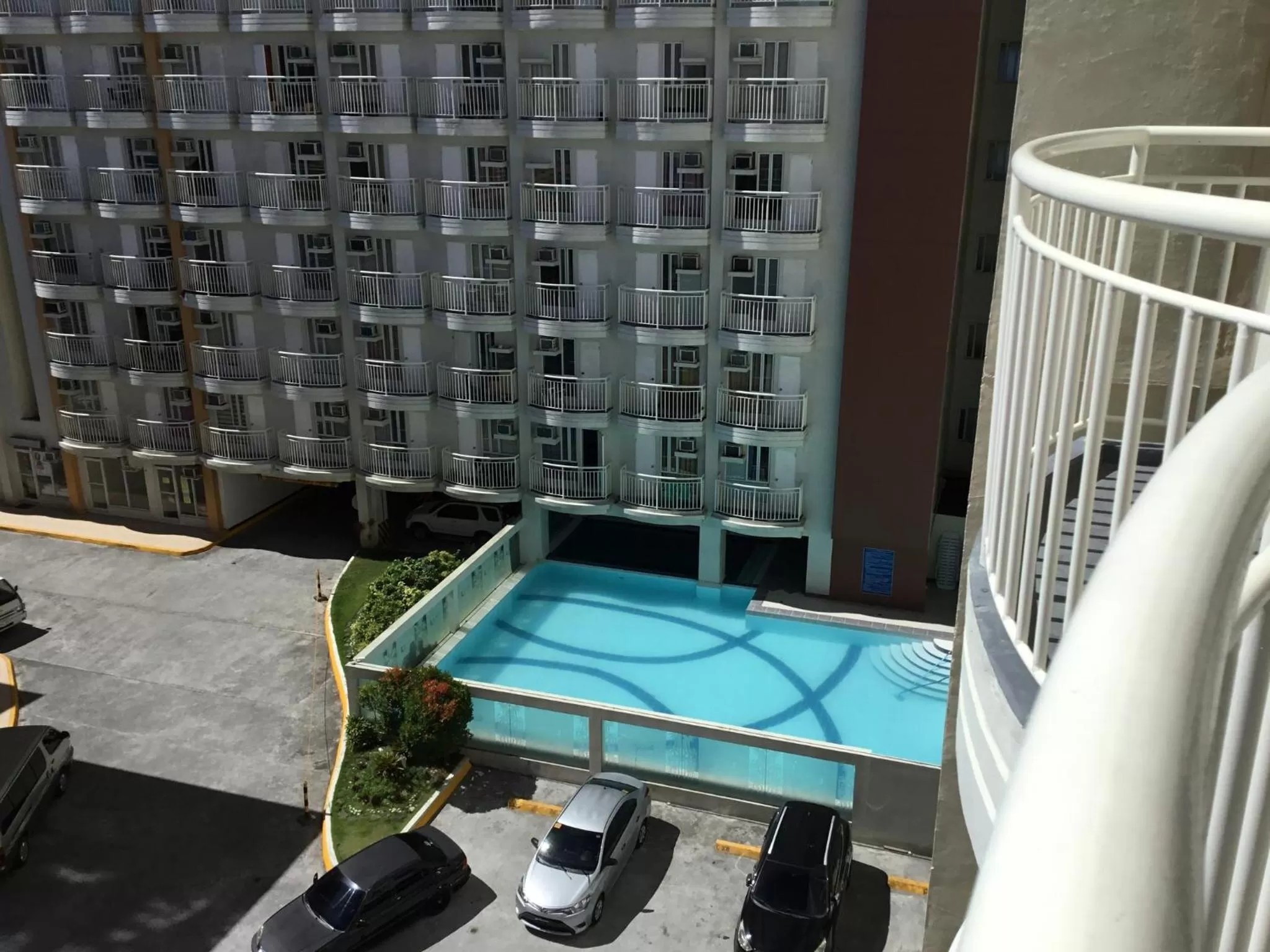Condo with Free Swimming Pool & Viewing Deck