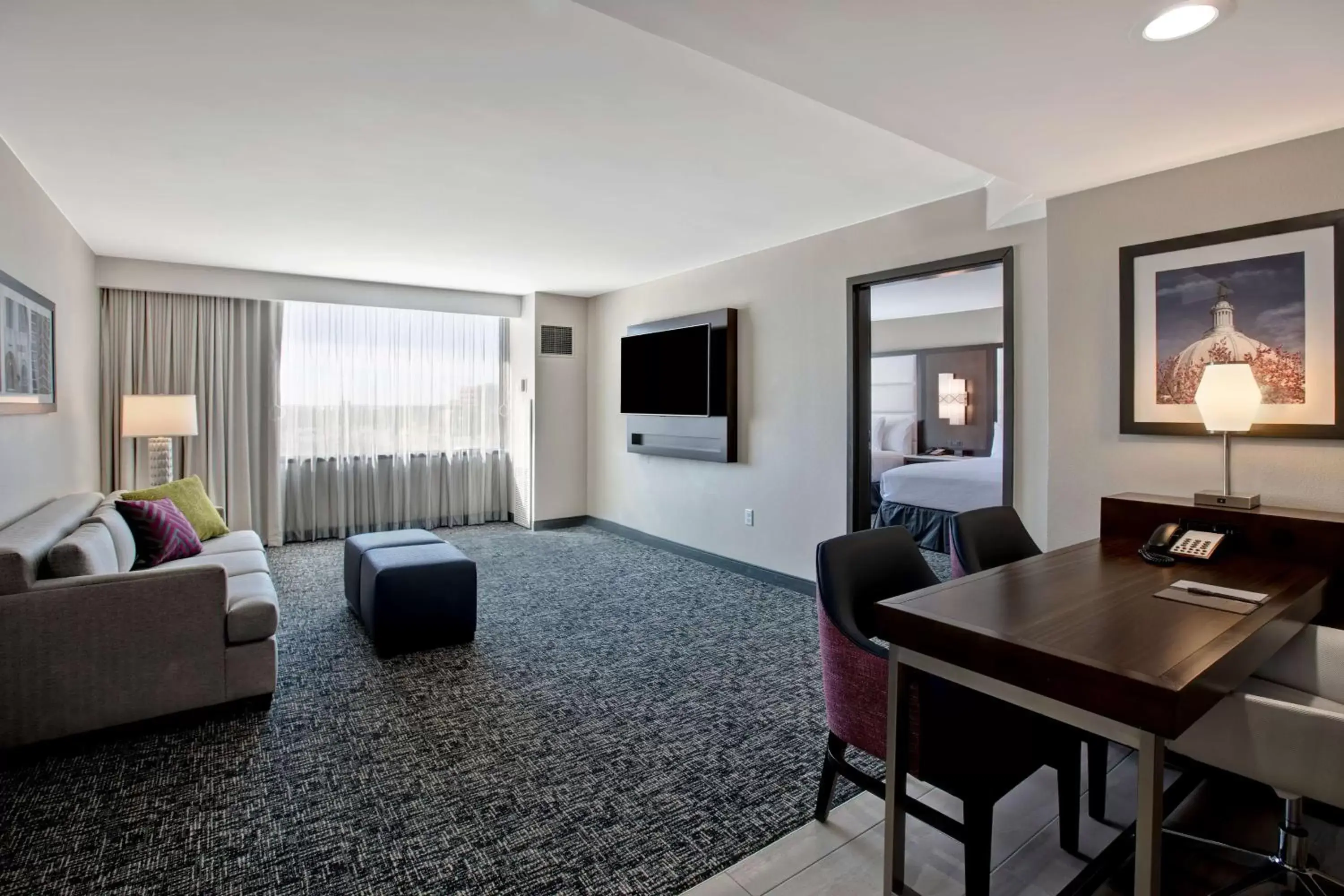 Living room, Seating Area in Embassy Suites By Hilton Oklahoma City Northwest