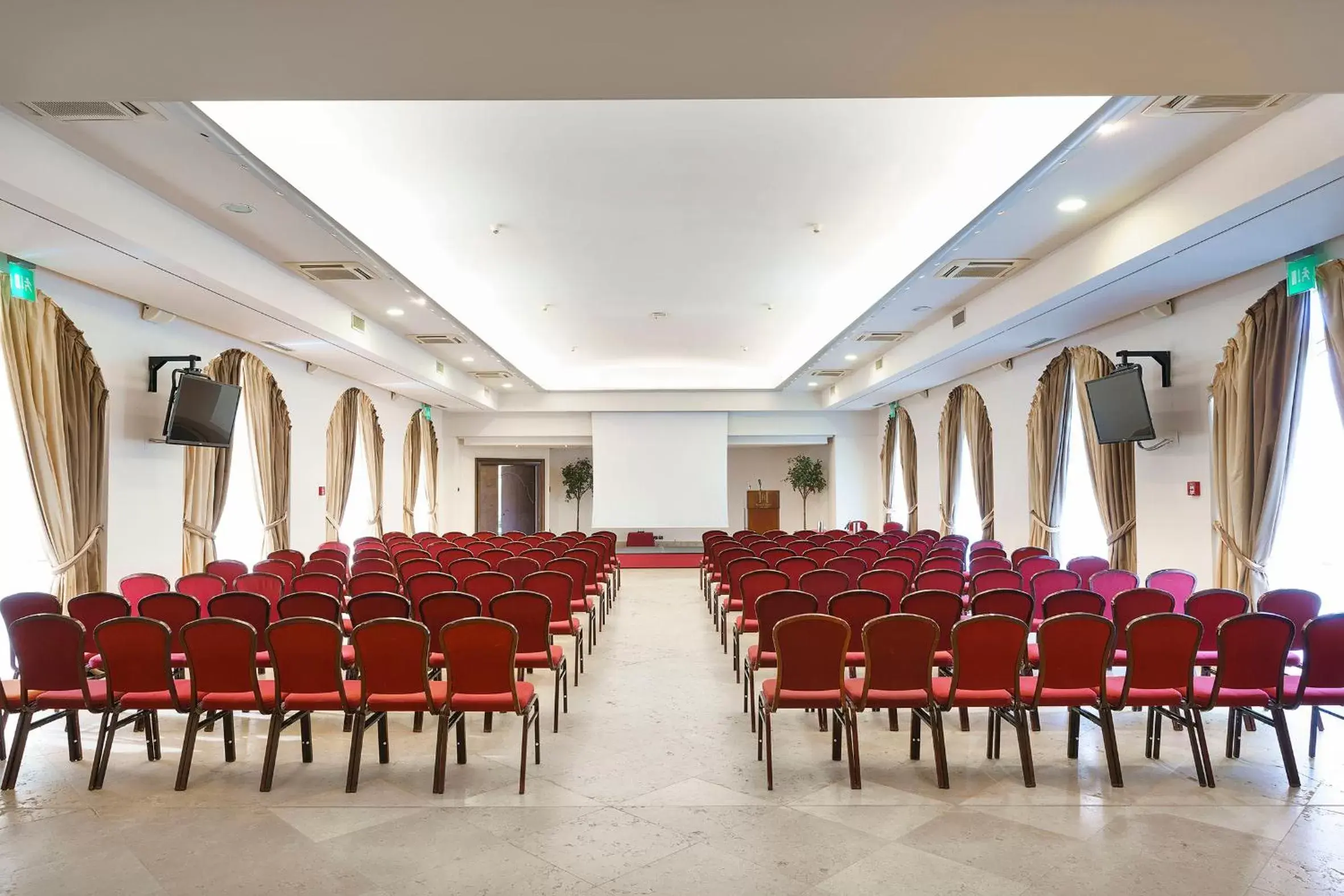 Meeting/conference room in Romano Palace Luxury Hotel