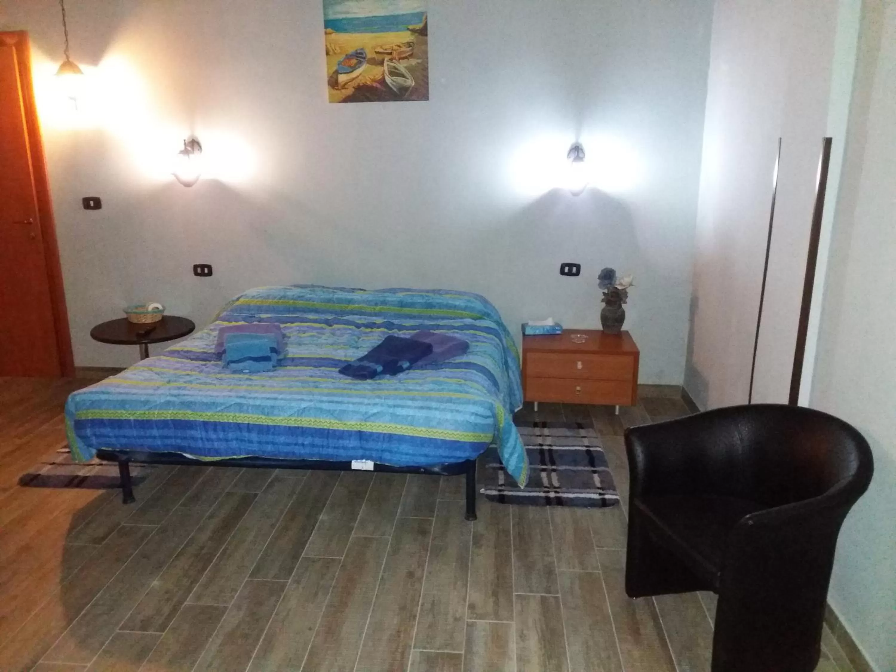 Bed in Hotel Food & Drink