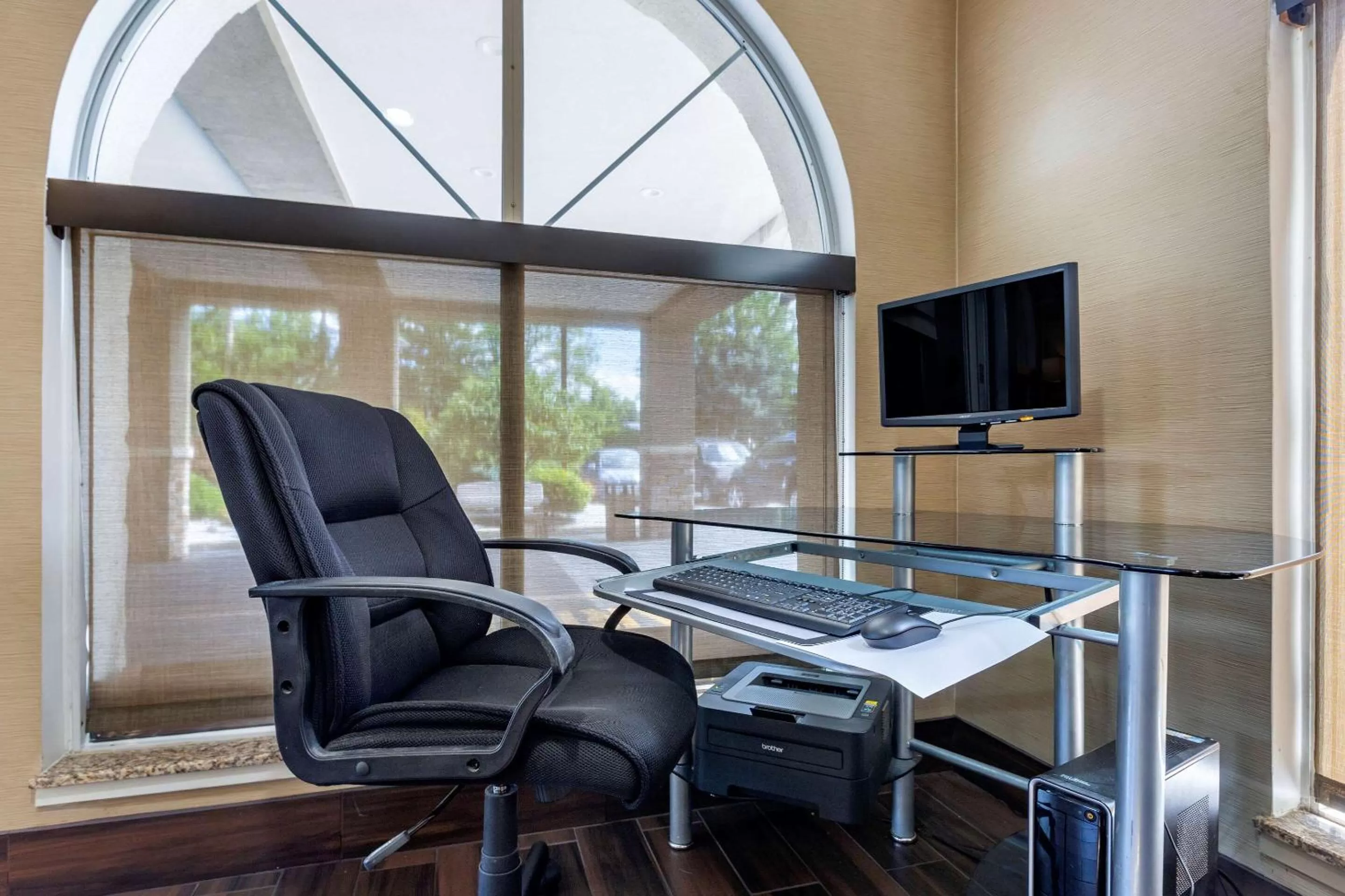 On site in Comfort Inn Edison - New Brunswick