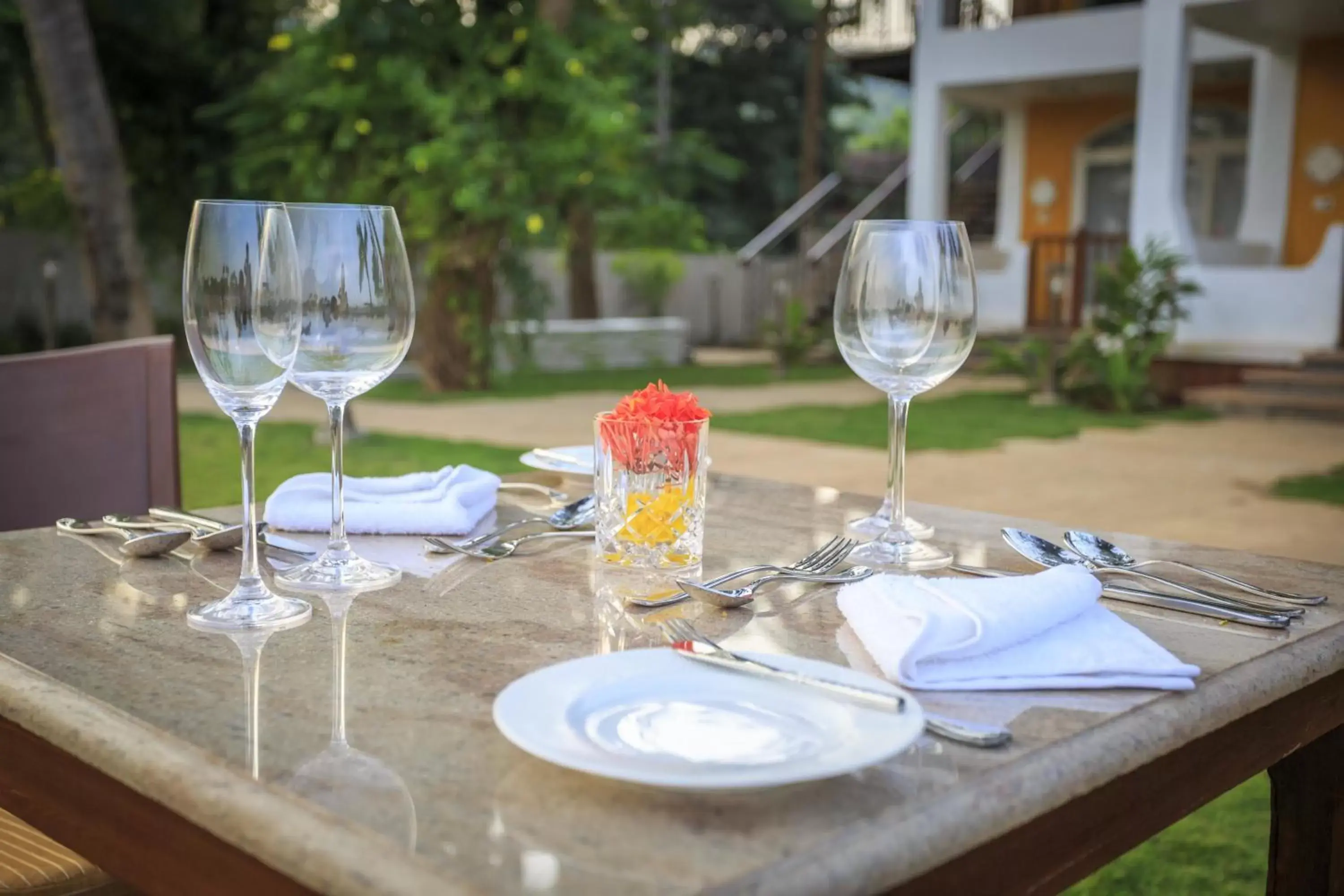 Restaurant/places to eat in Acron Waterfront Resort Restaurant/places to eat in Acron Waterfront Resort