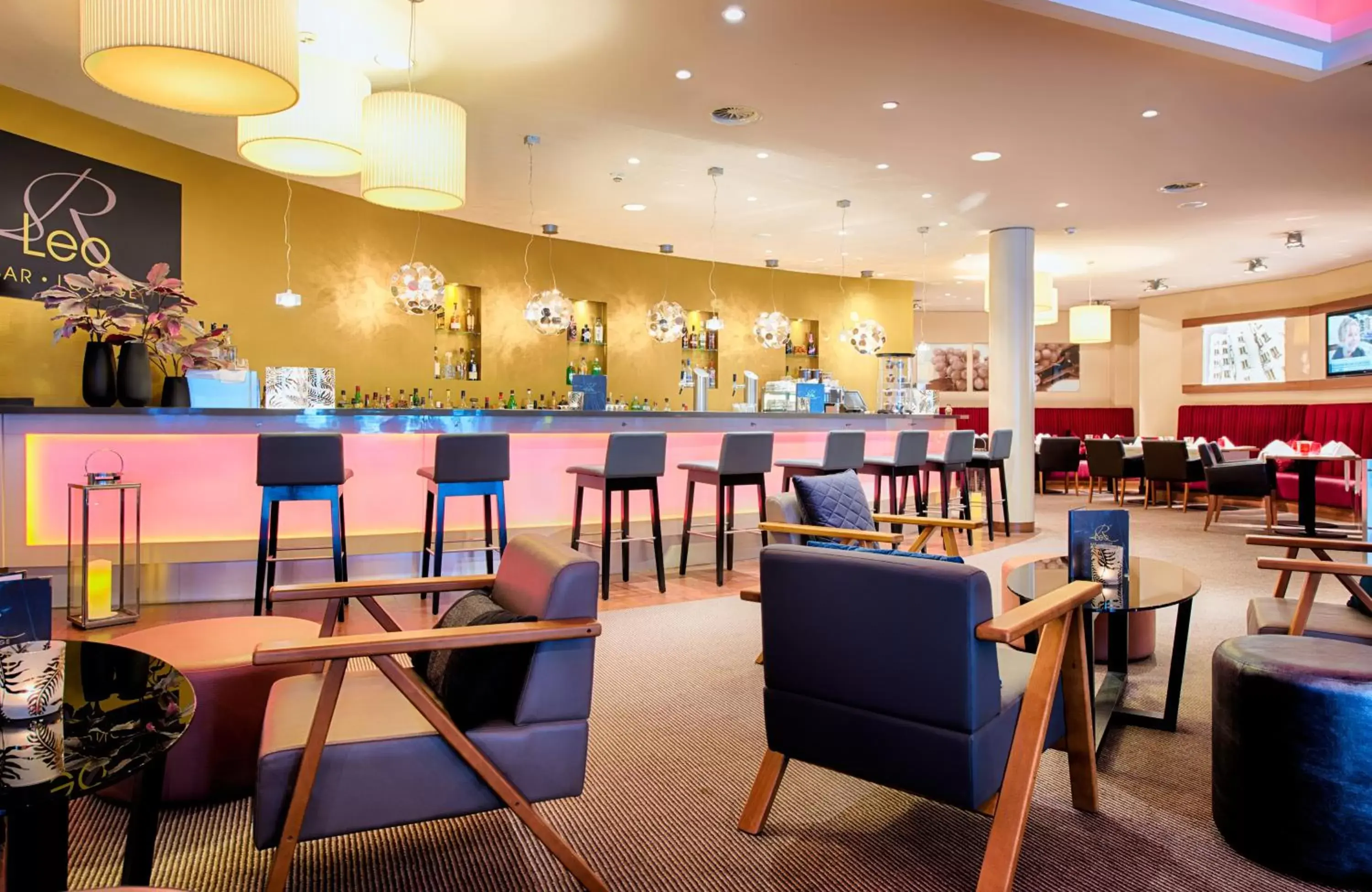 Lounge or bar, Restaurant/Places to Eat in Leonardo Royal Hotel Düsseldorf Königsallee