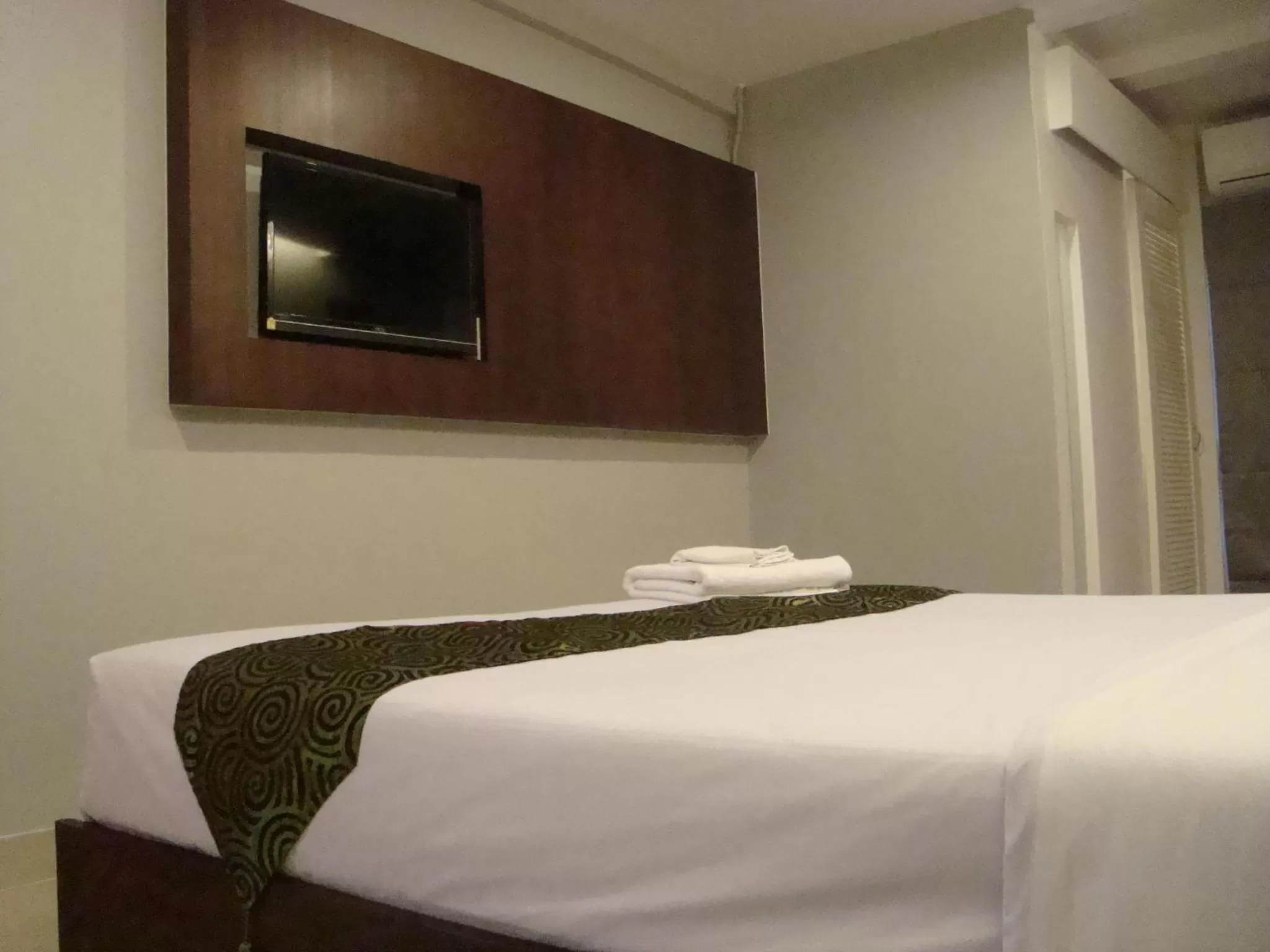 TV and multimedia, Bed in Floral Shire Suvarnabhumi Airport