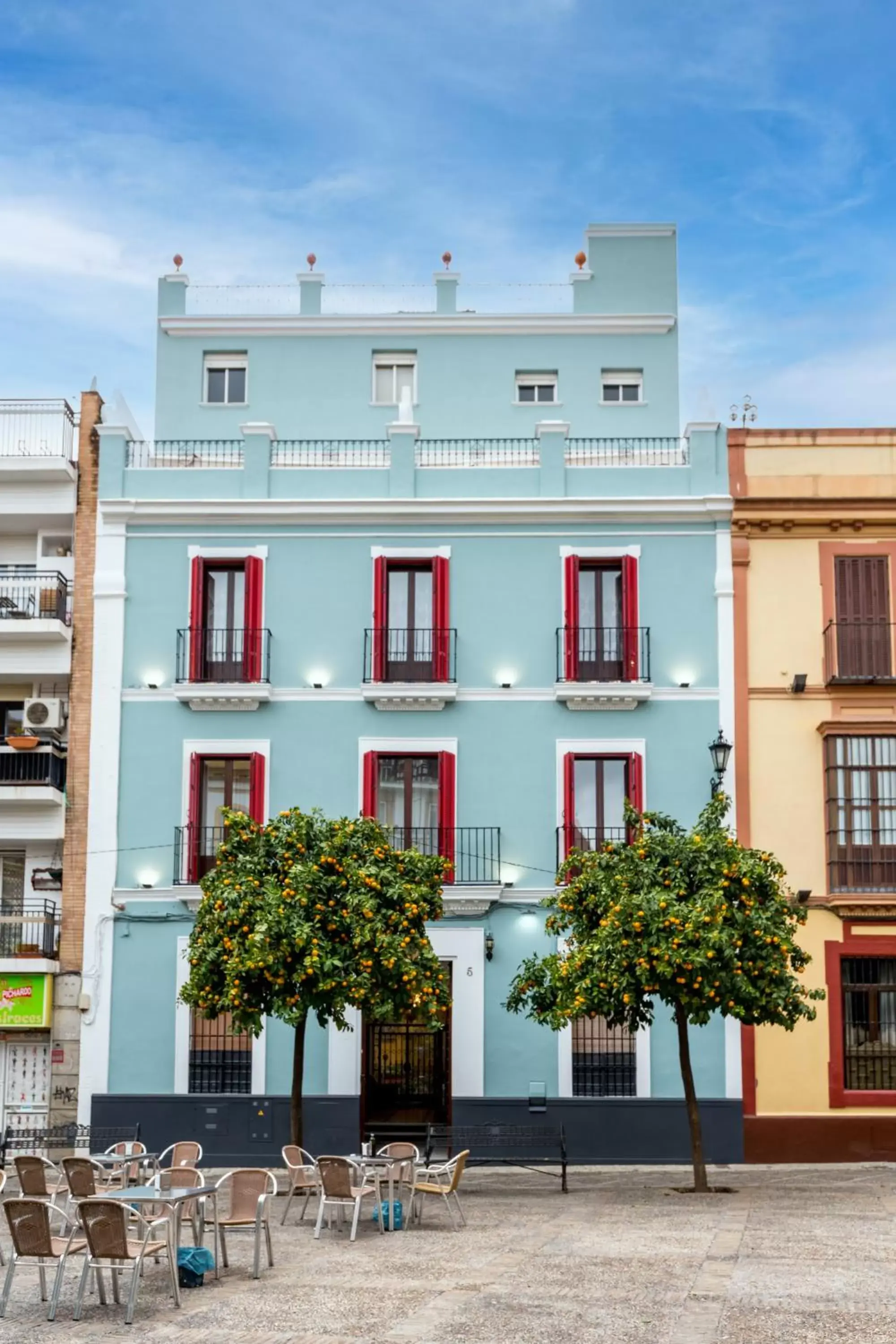 Property Building in Hotel Sevilla
