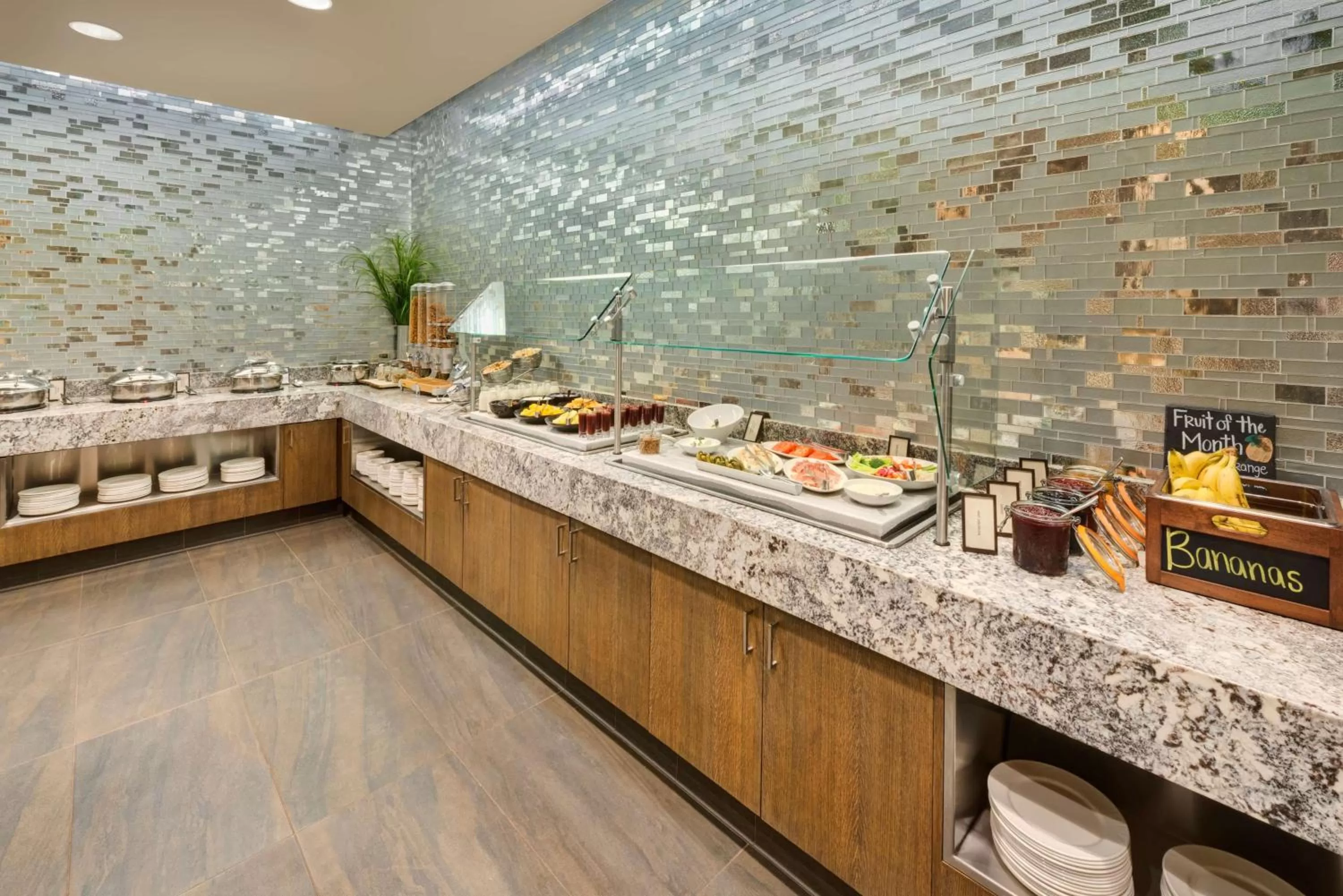 Dining area in Hilton Houston Post Oak by the Galleria