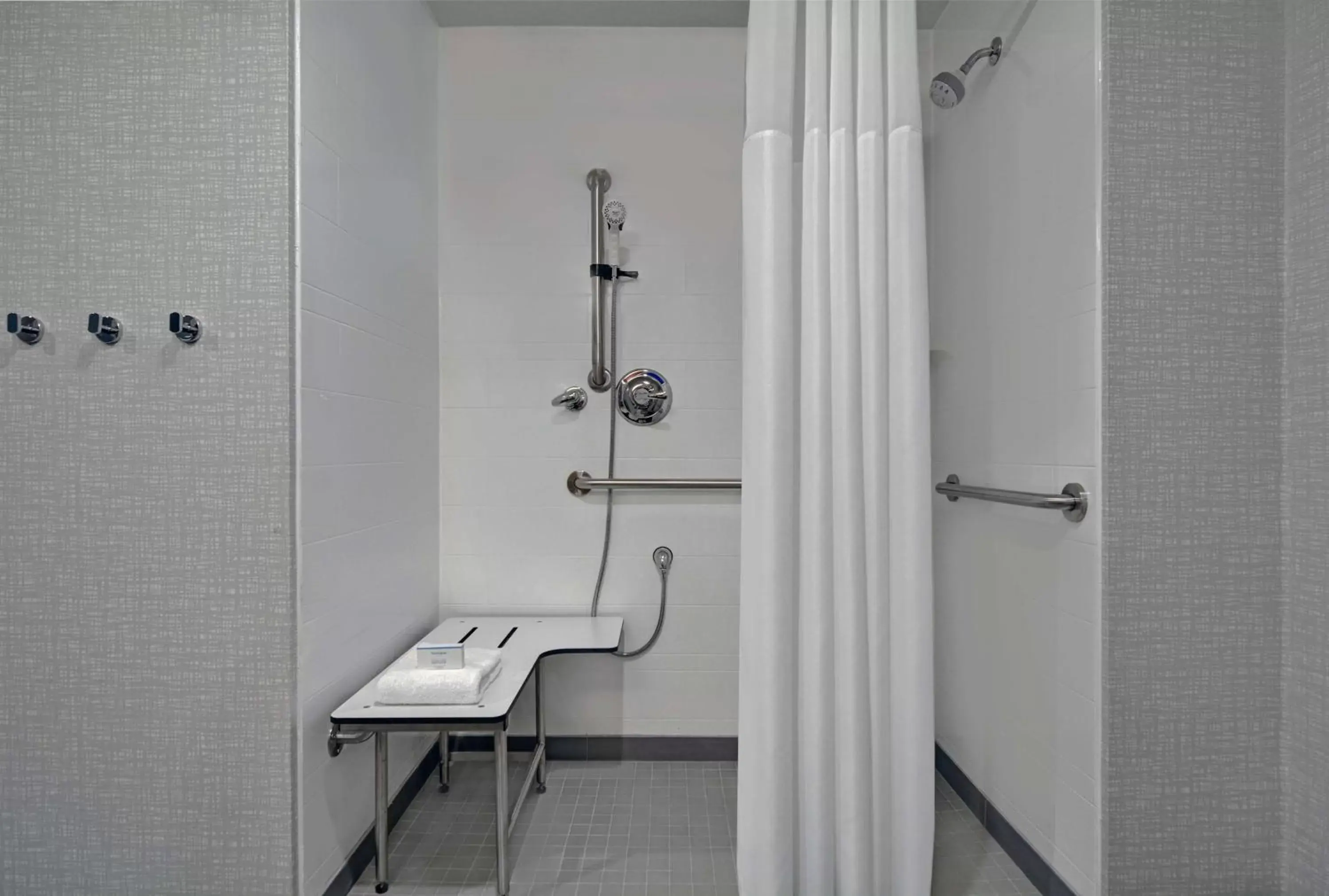 Bathroom in Hampton Inn And Suites Macclenny I-10