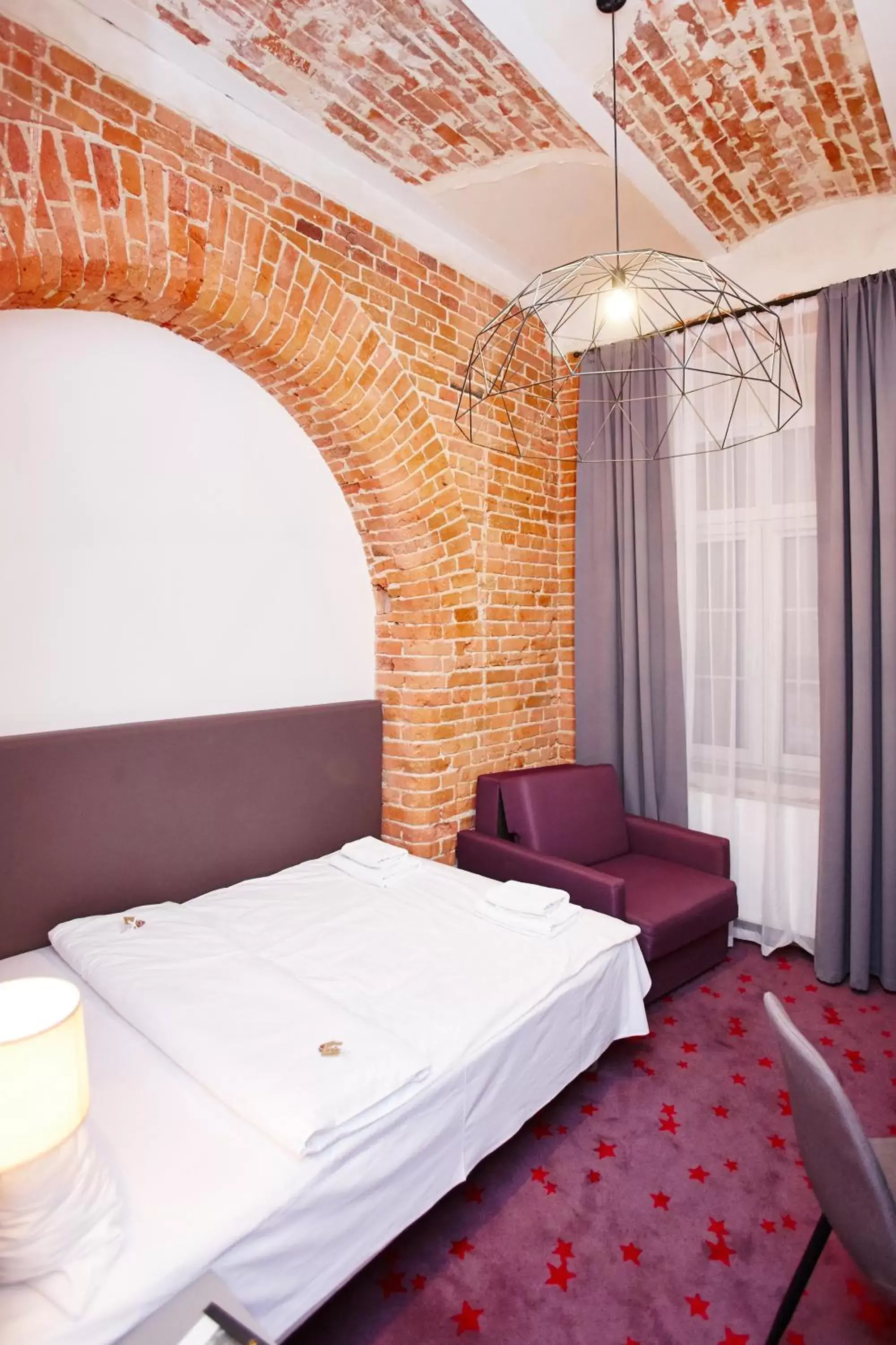 Bed in Koszary Arche Hotel