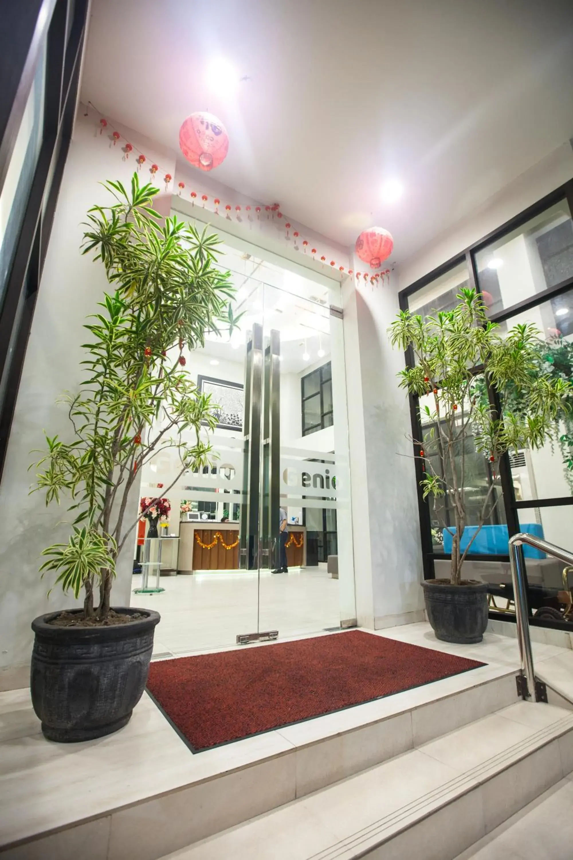 Facade/entrance in Genio Hotel Manado Facade/entrance in Genio Hotel Manado