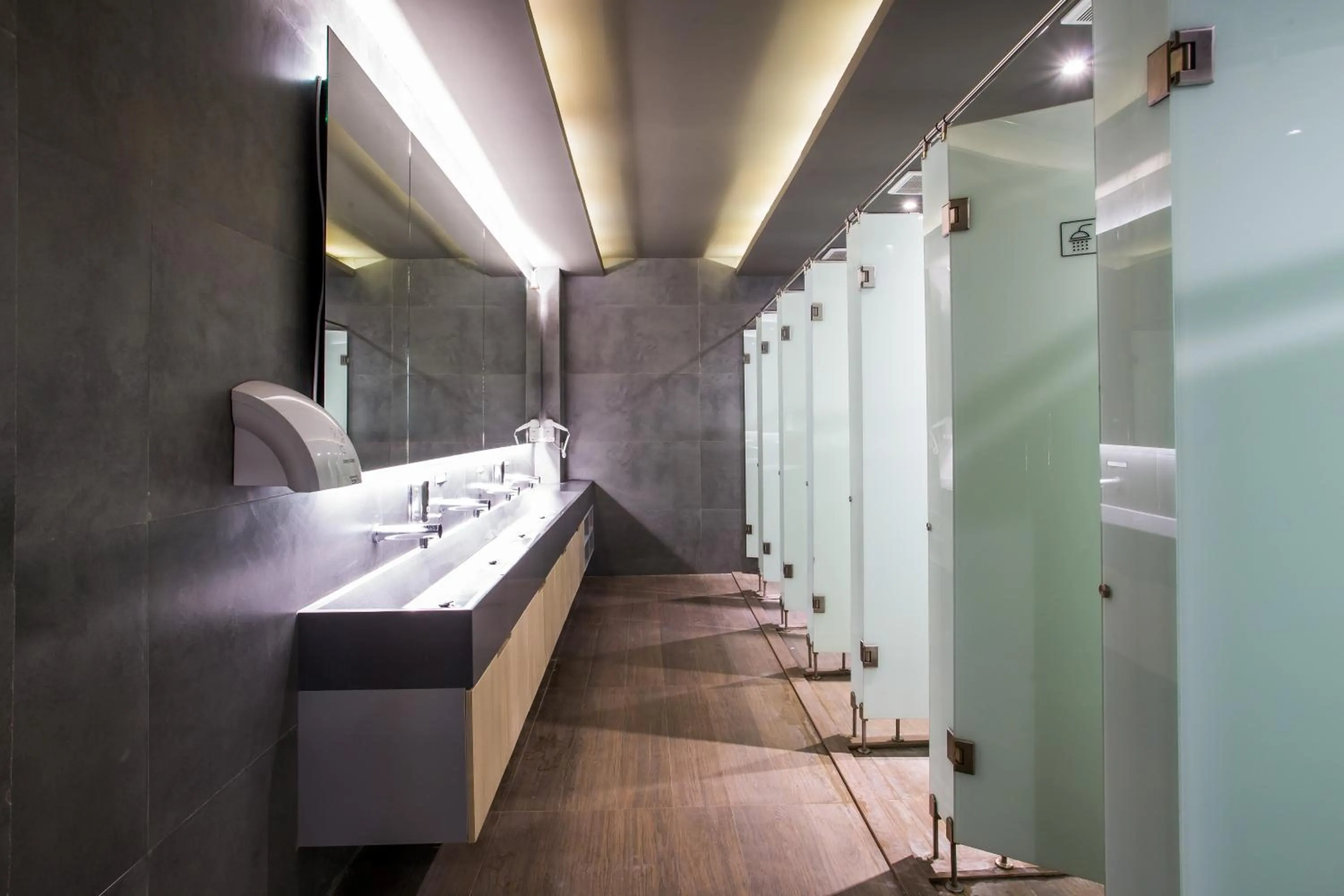 Toilet in H-ostel Bali