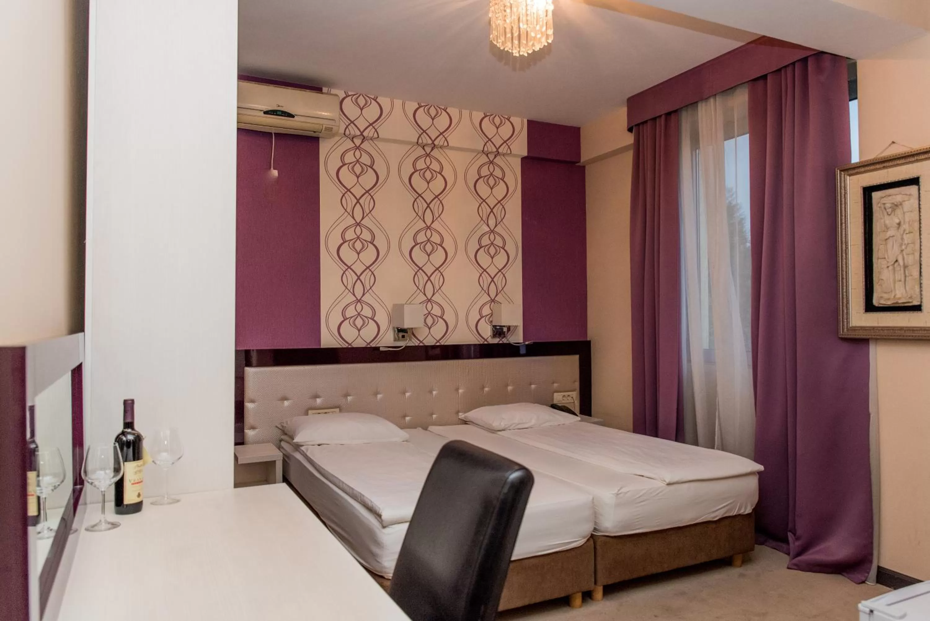 Bedroom, Bed in Hotel Crnogorska Kuća