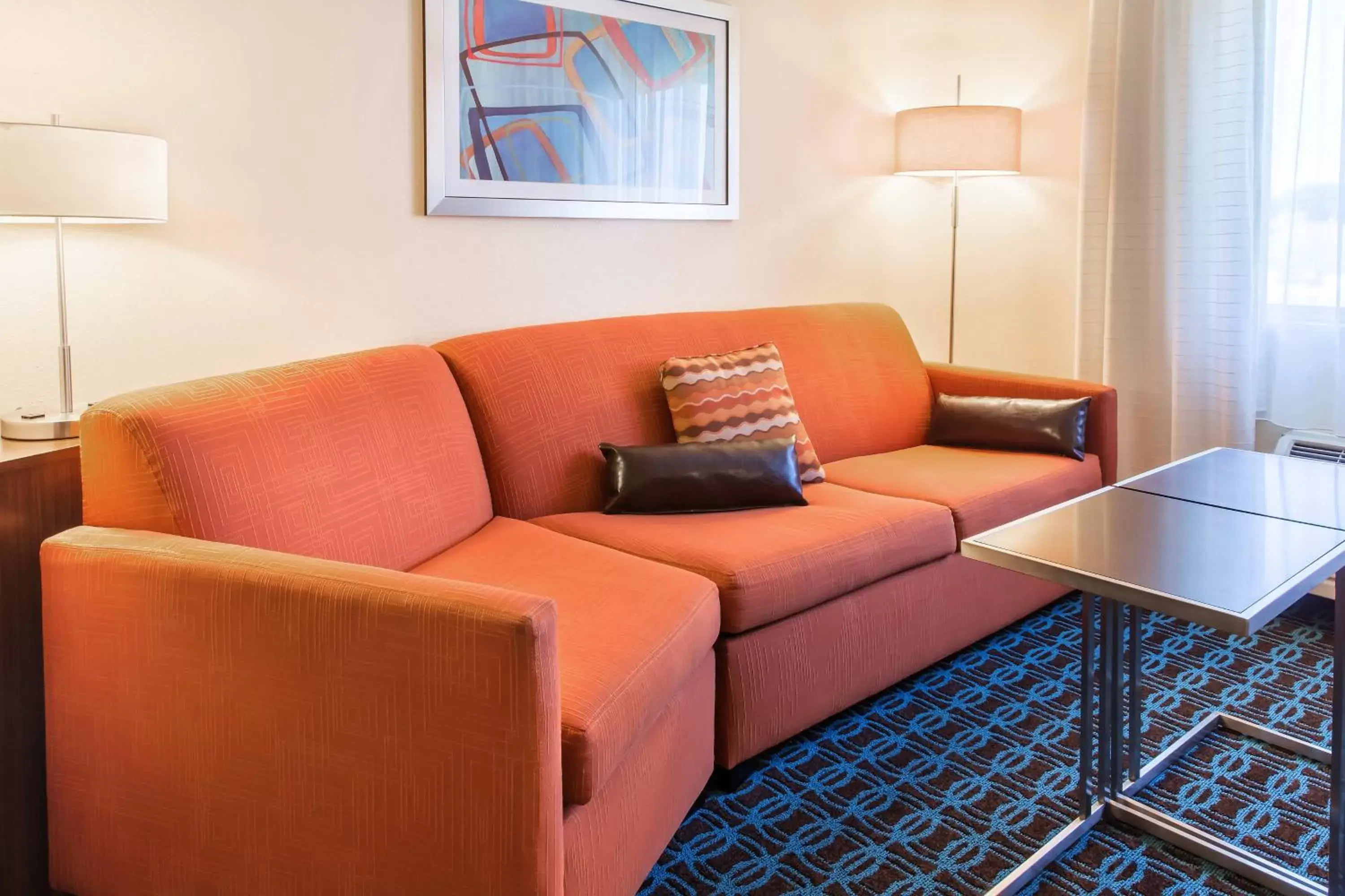 Living room, Seating Area in Fairfield Inn & Suites Sioux Falls
