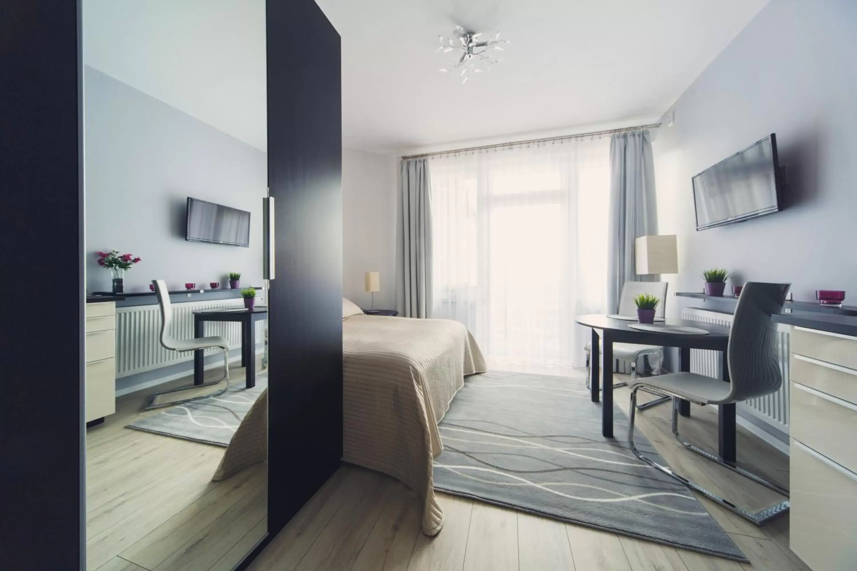 Standard Double Room in 4Seasons Apartments Cracow Standard Double Room in 4Seasons Apartments Cracow