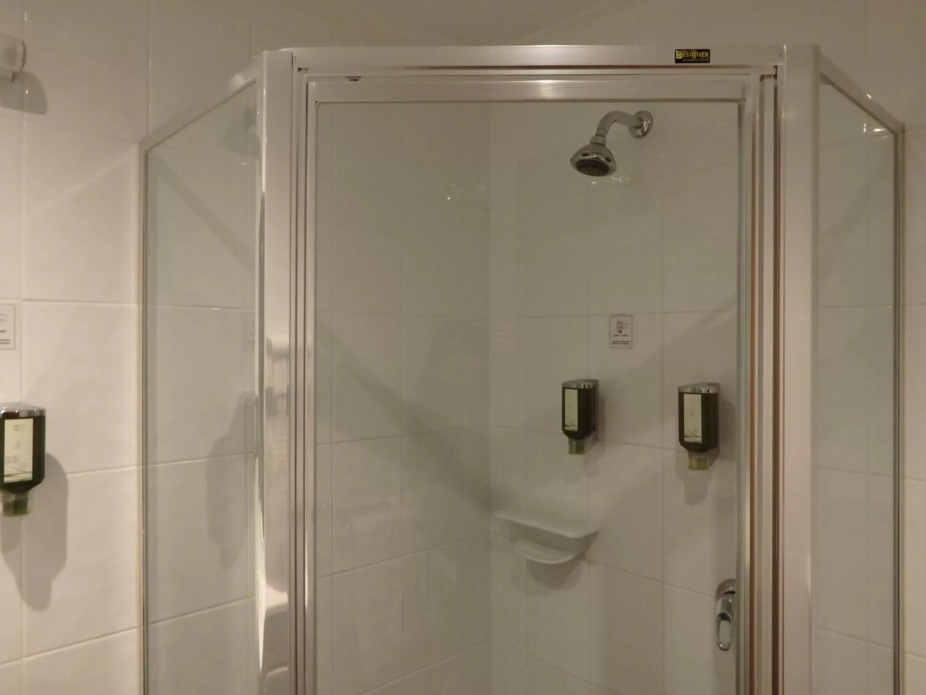 Shower, Bathroom in Werribee Motel and Apartments