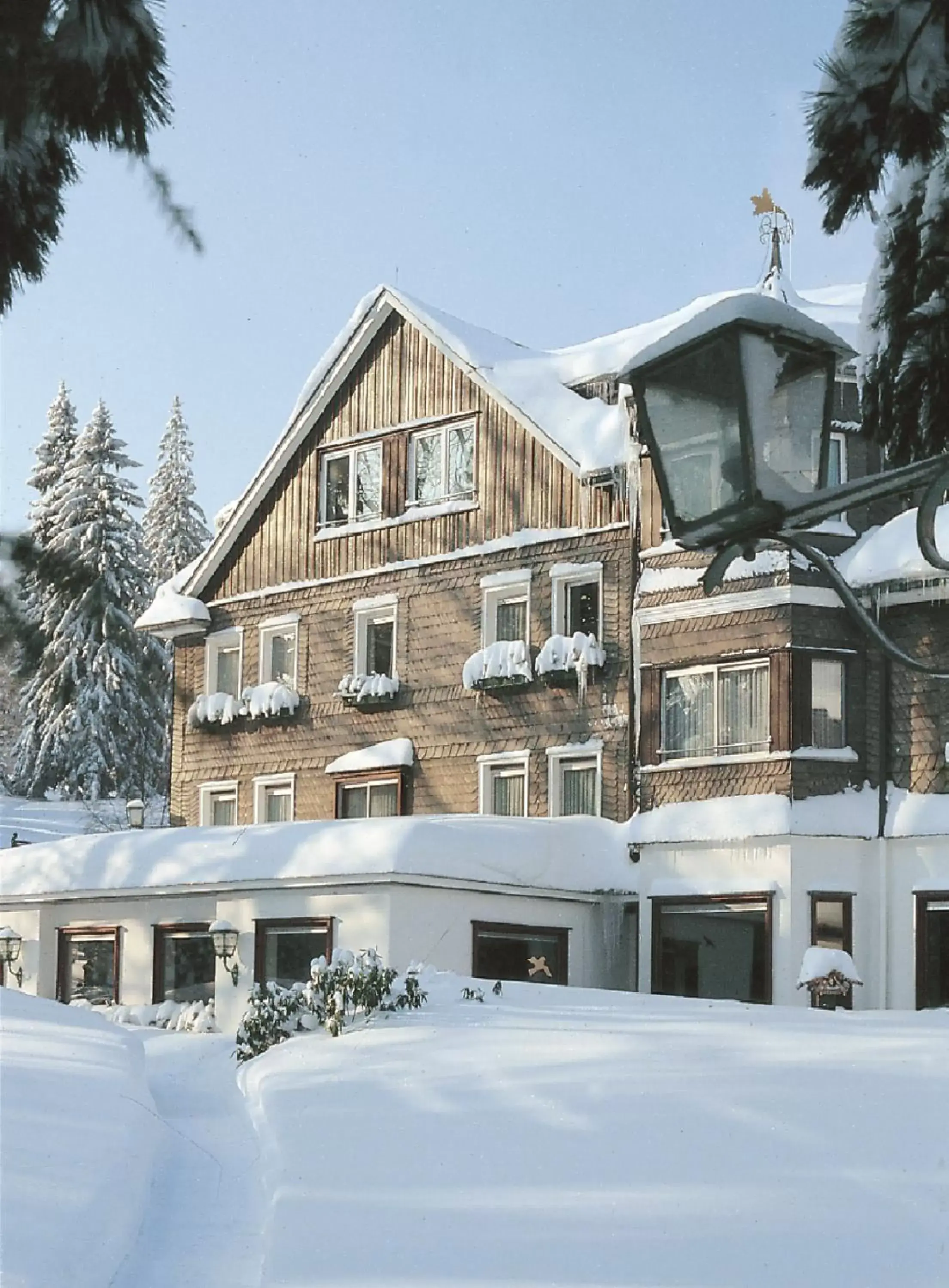 Facade/entrance, Winter in Hotel Jagdhaus Wiese