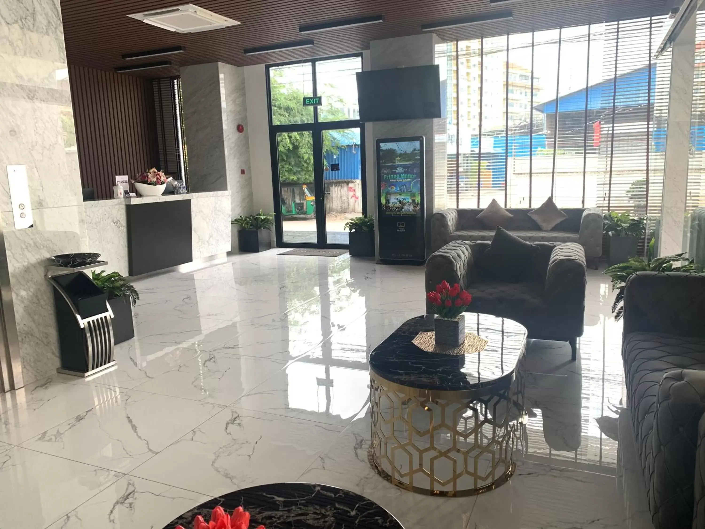 Lobby or reception in TK VIEW HOTEL & APARTMENT
