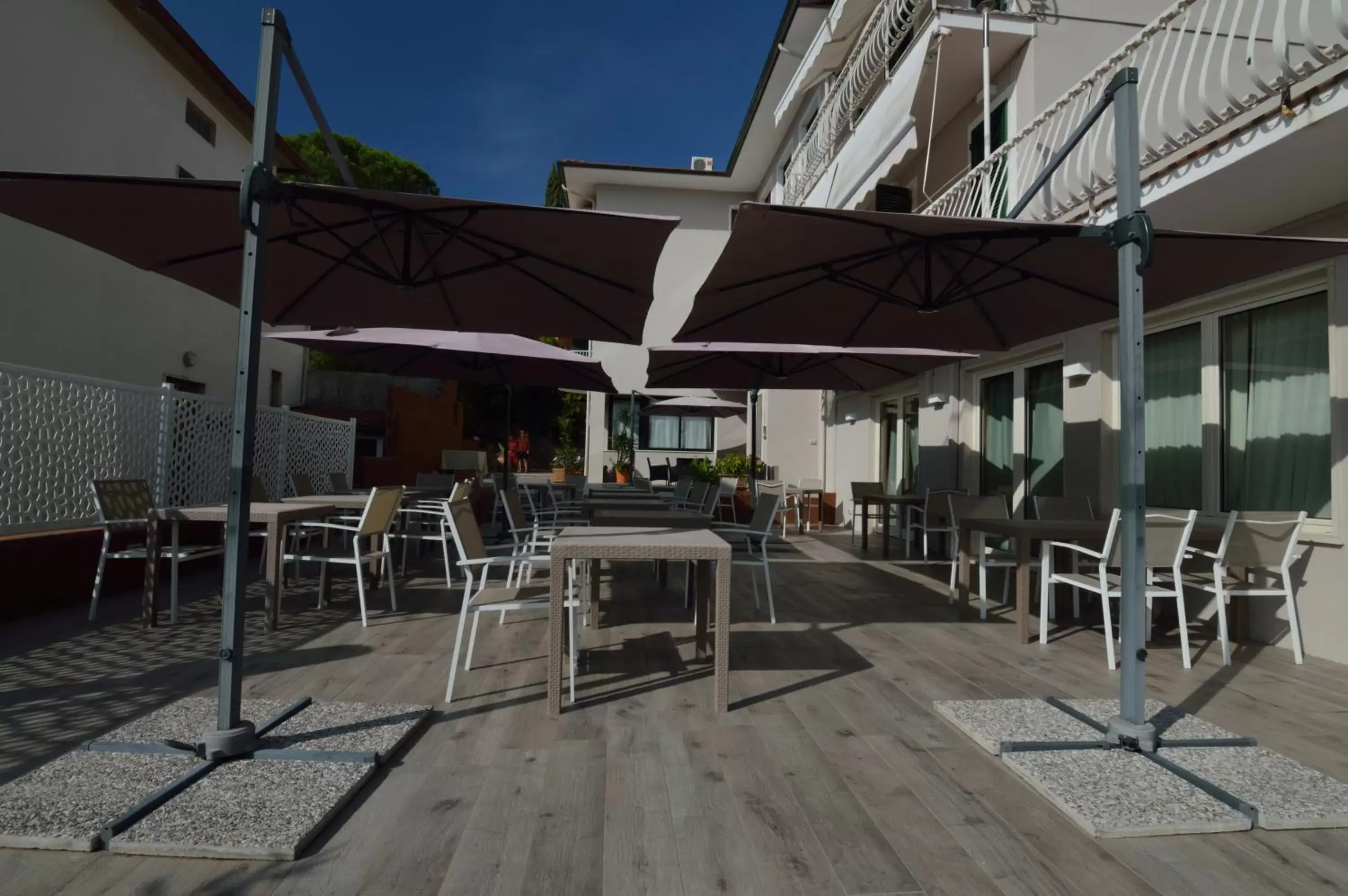 Balcony/Terrace, Restaurant/Places to Eat in Hotel Monti