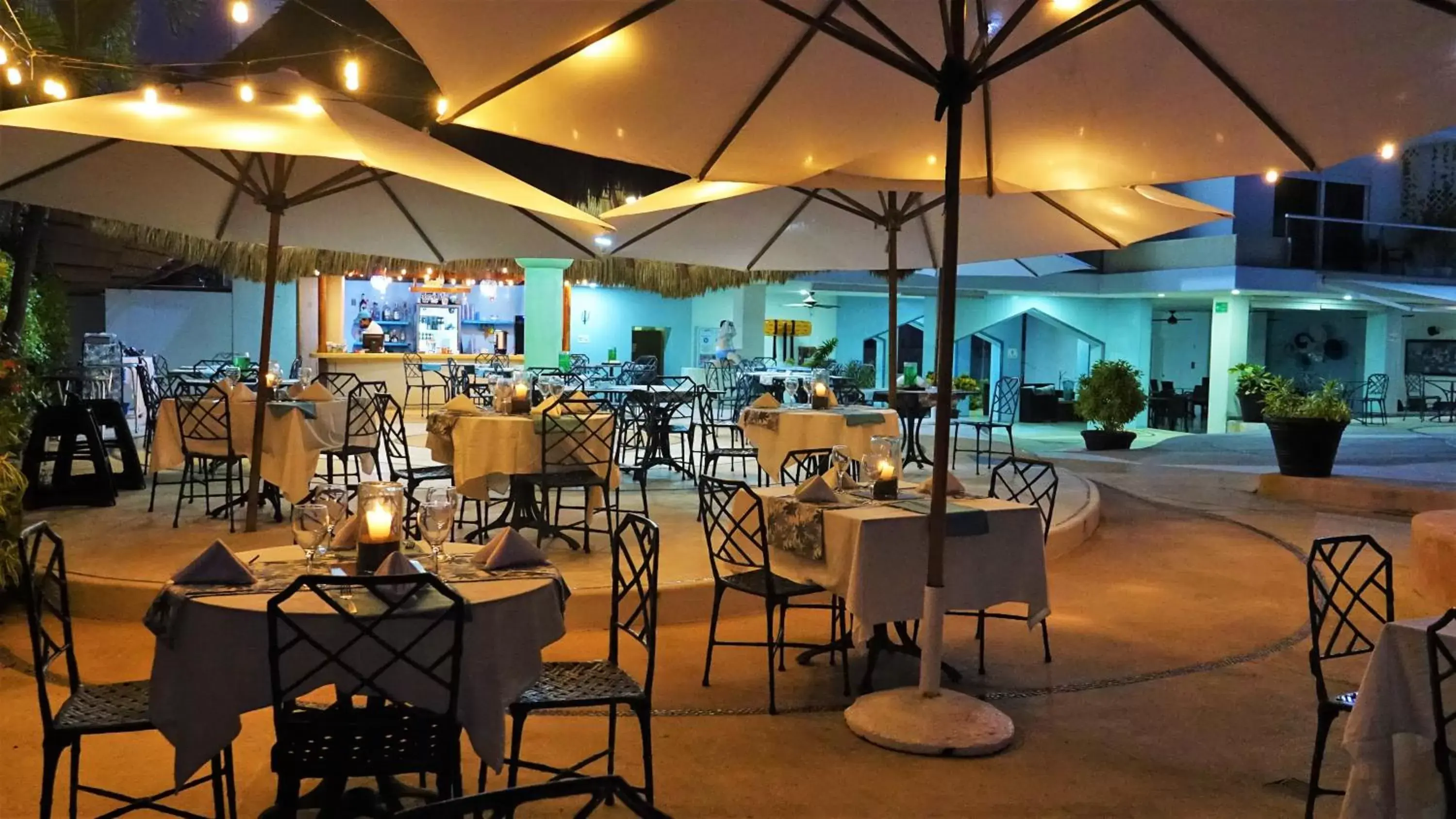 Restaurant/Places to Eat in Mar Celeste