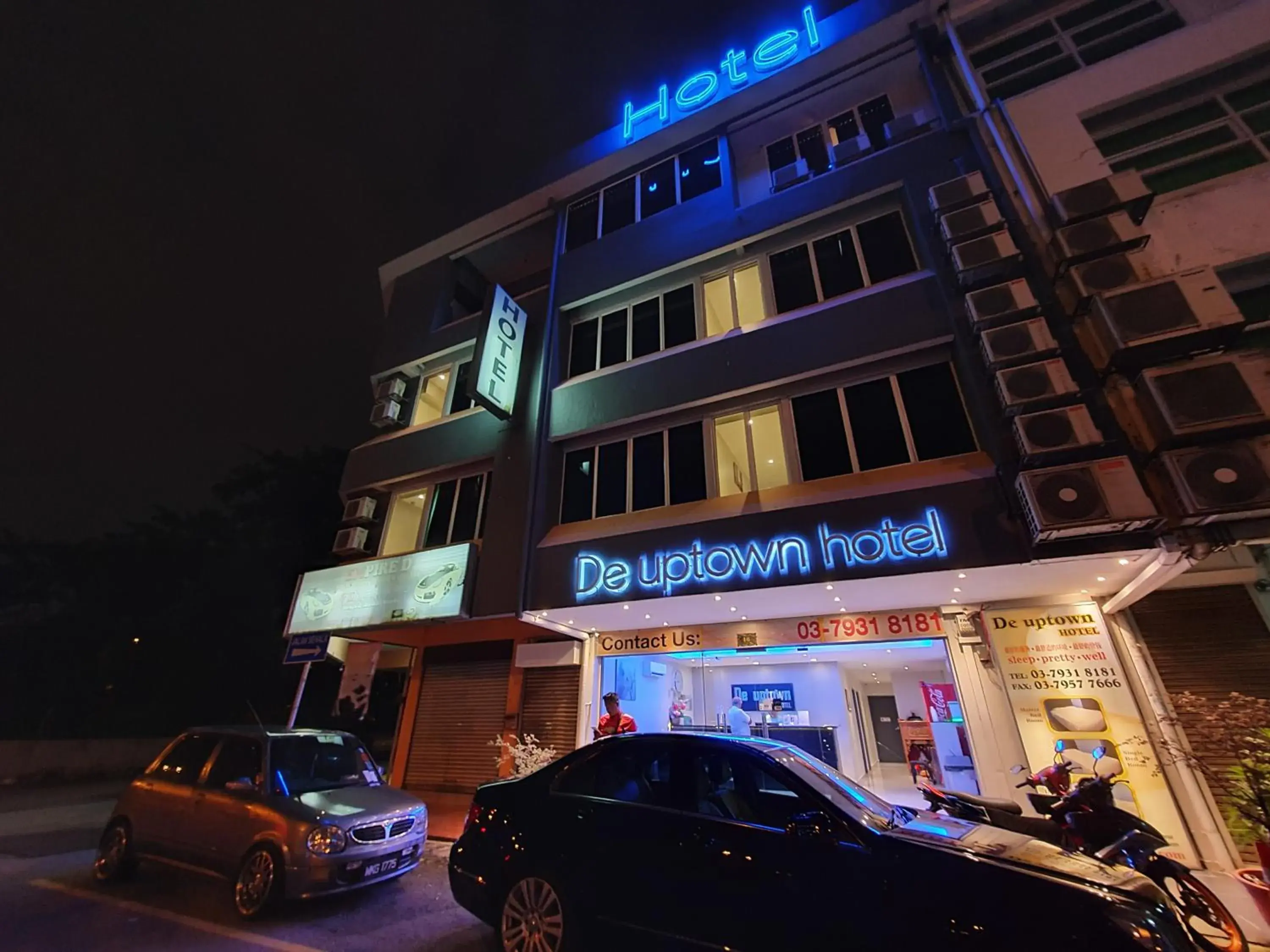 Facade/entrance, Property Building in De UPTOWN Hotel @ P.J. 222