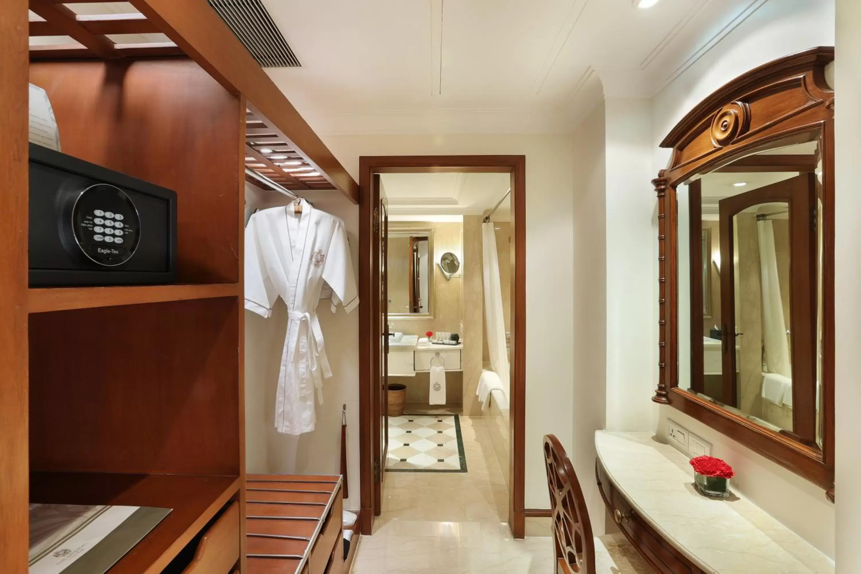 wardrobe, Bathroom in The Imperial Hotel