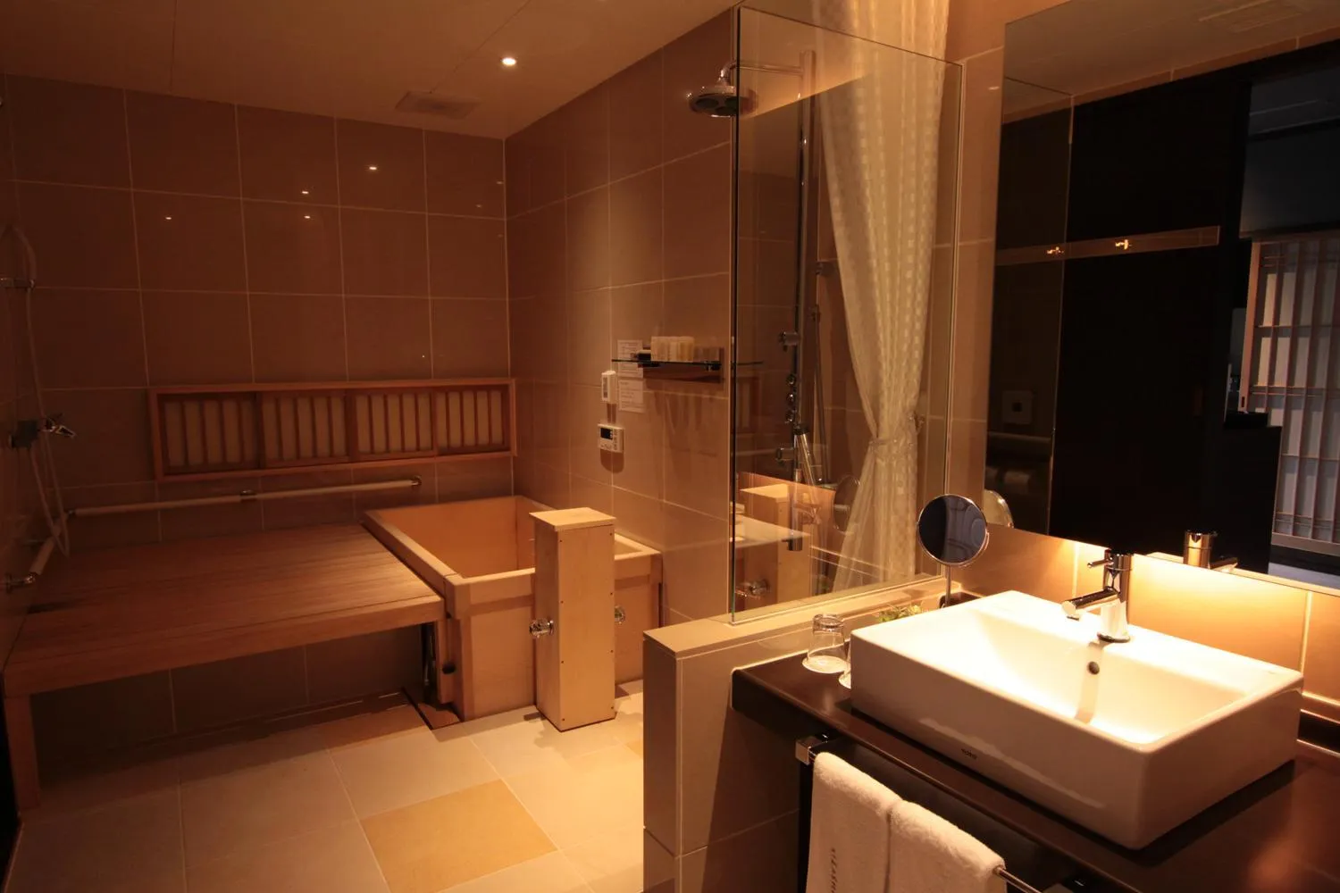 Bathroom, Bed in Kizashi The Suite Kyoto Gion