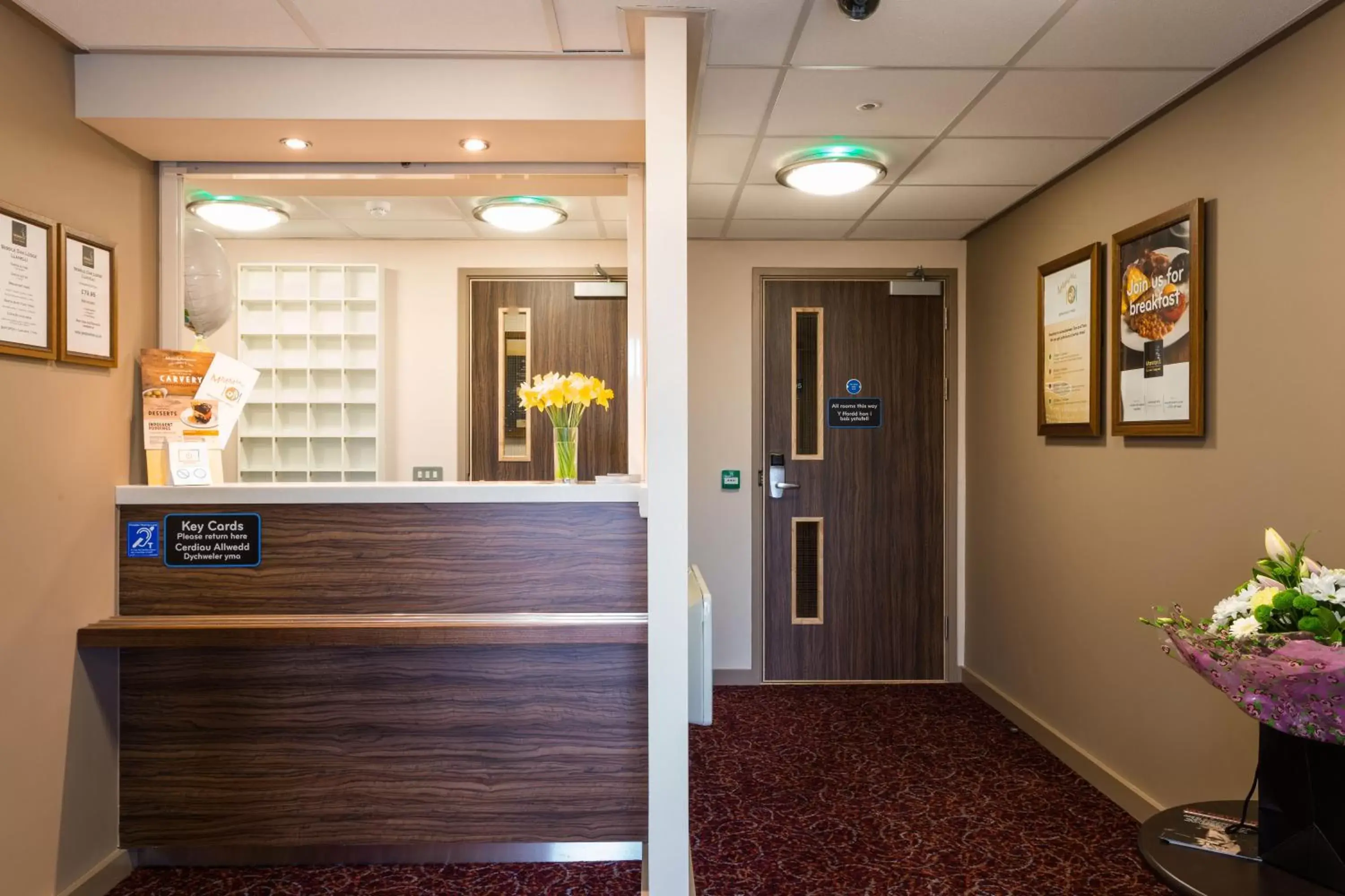 Lobby or reception, Lobby/Reception in Sessile Oak, Llanelli by Marston's Inns