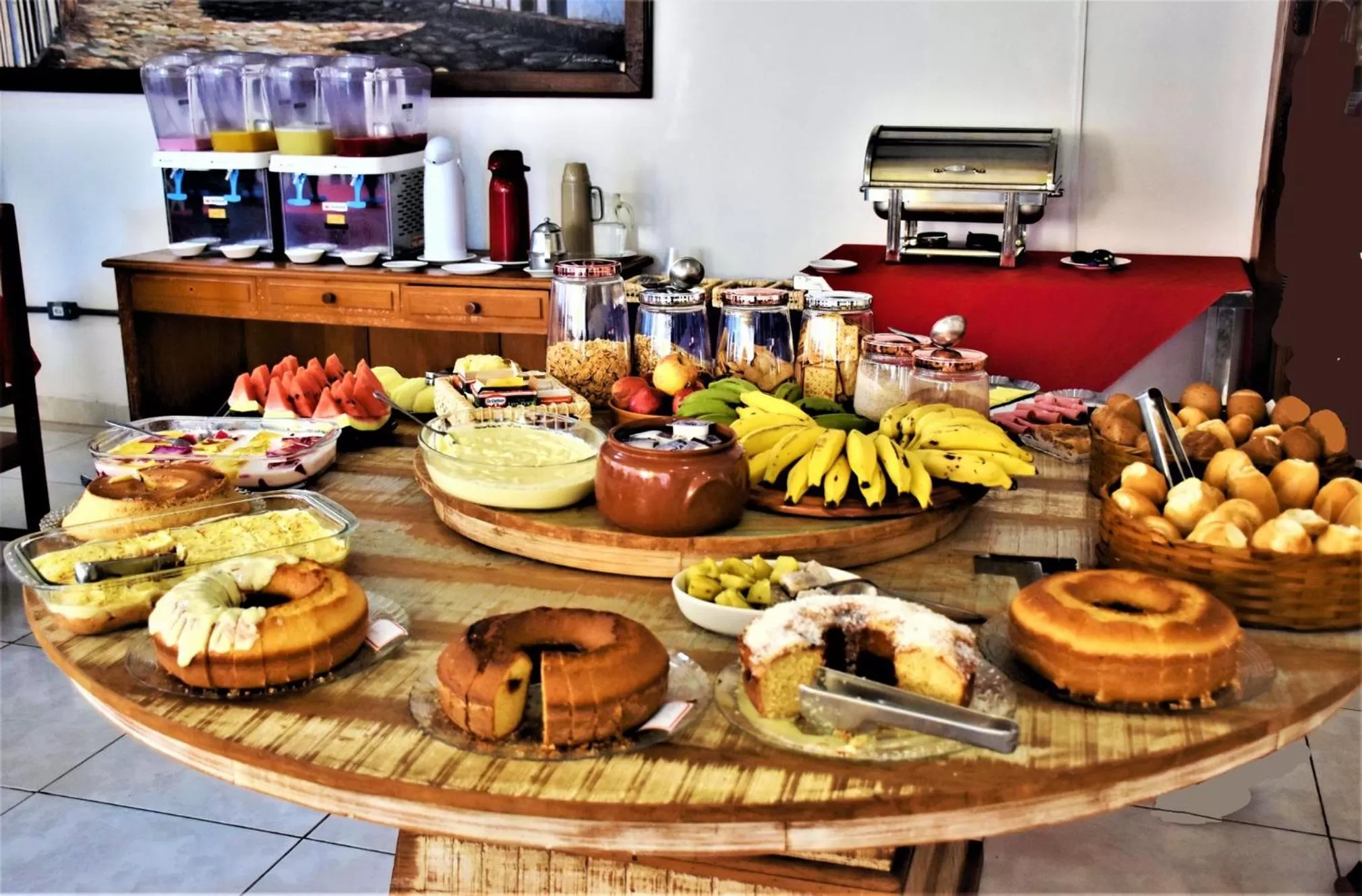 Buffet breakfast in Pousada Estrela de Paraty