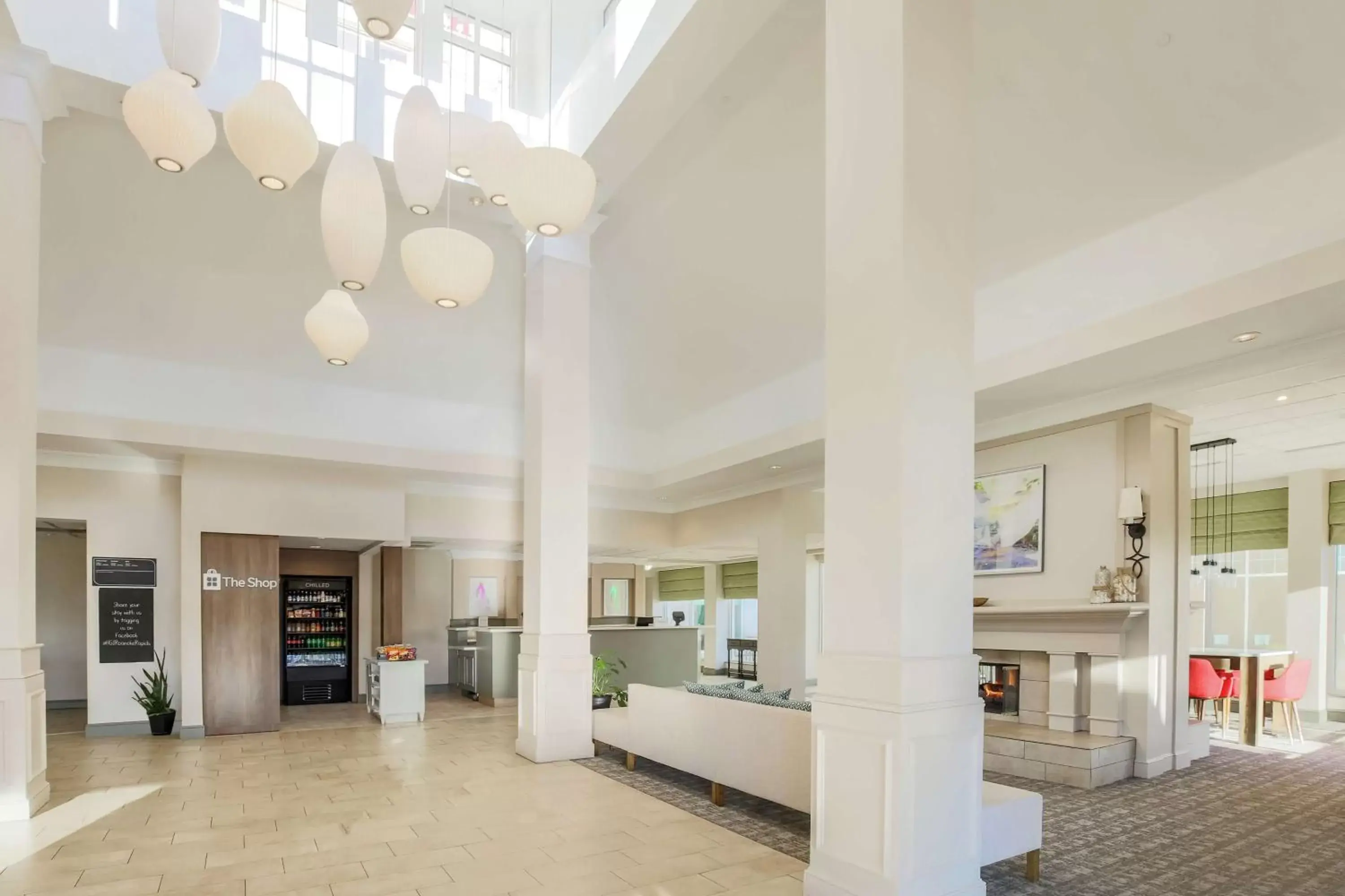 Lobby or reception, Lobby/Reception in Hilton Garden Inn Roanoke Rapids / Carolina Crossroads