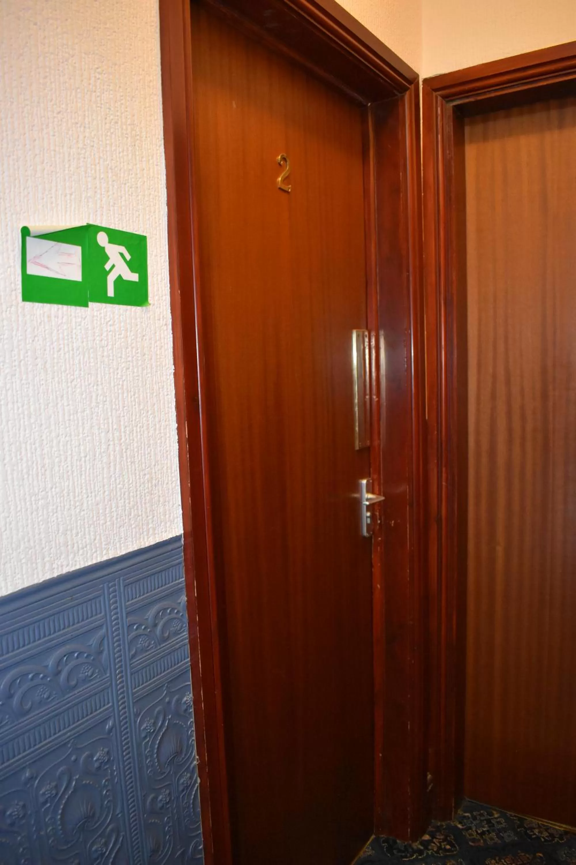 Bedroom in Lyndhurst Hotel