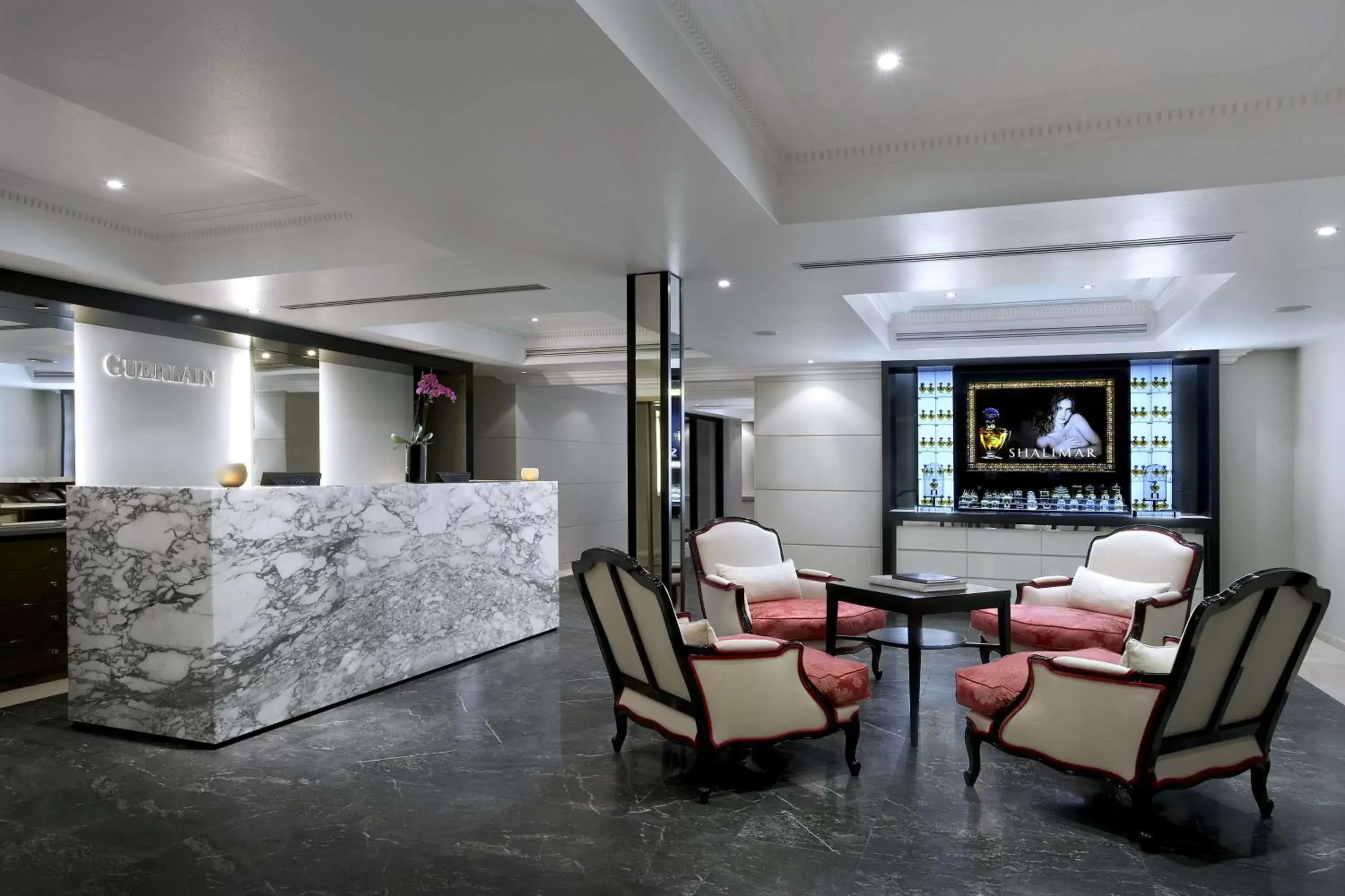 Spa and wellness centre/facilities in Waldorf Astoria Versailles - Trianon Palace Spa and wellness centre/facilities in Waldorf Astoria Versailles - Trianon Palace