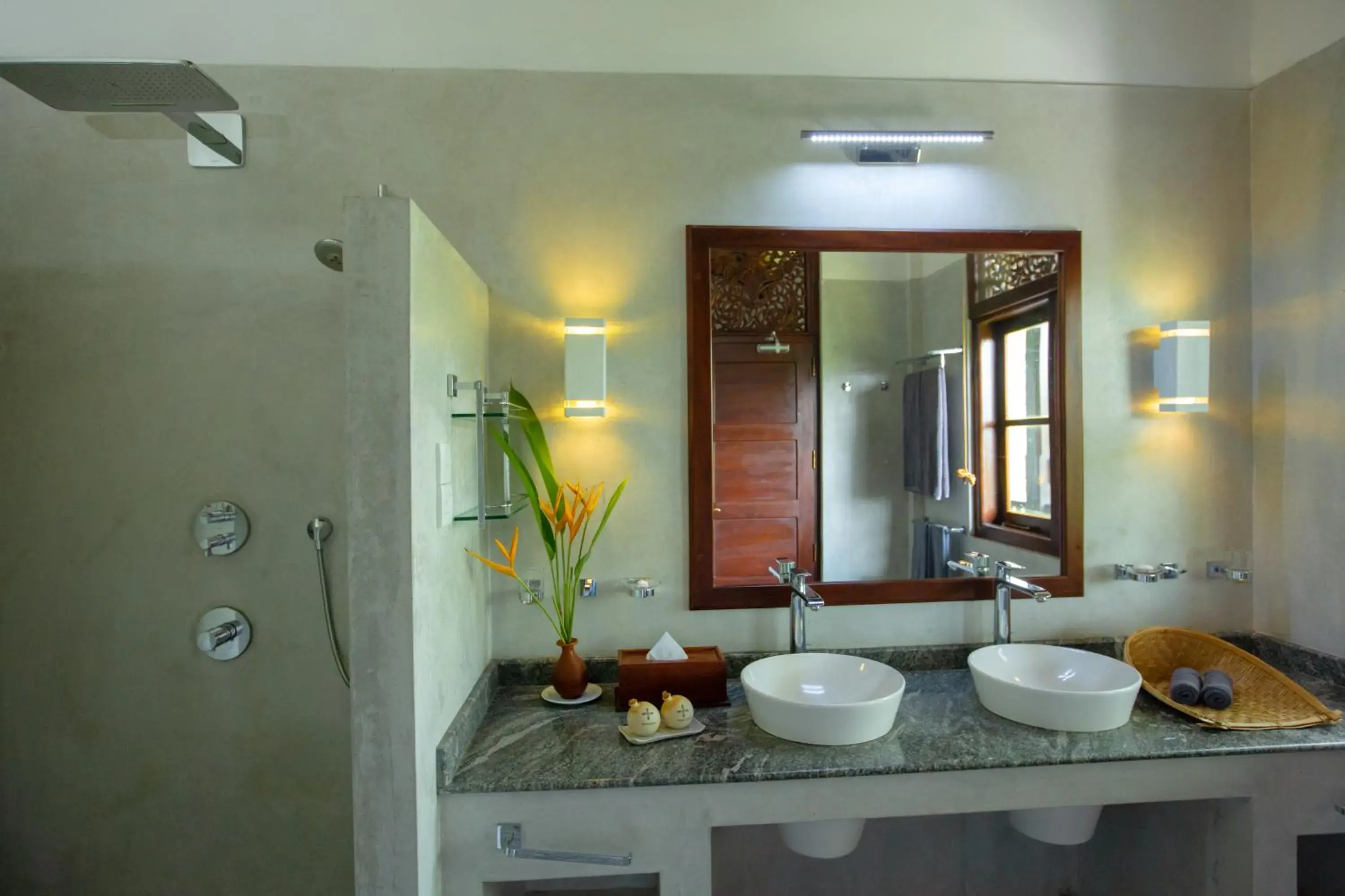 Bathroom in Niyagama House