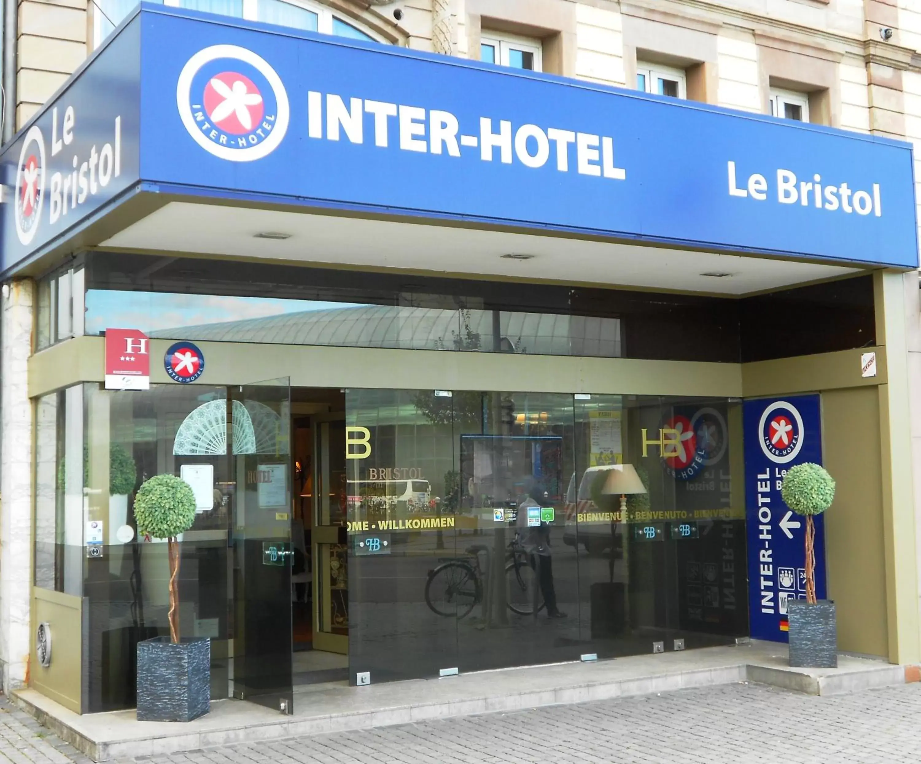 Facade/entrance in The Originals Boutique, Hôtel Bristol, Strasbourg Centre Gare (Inter-Hotel)