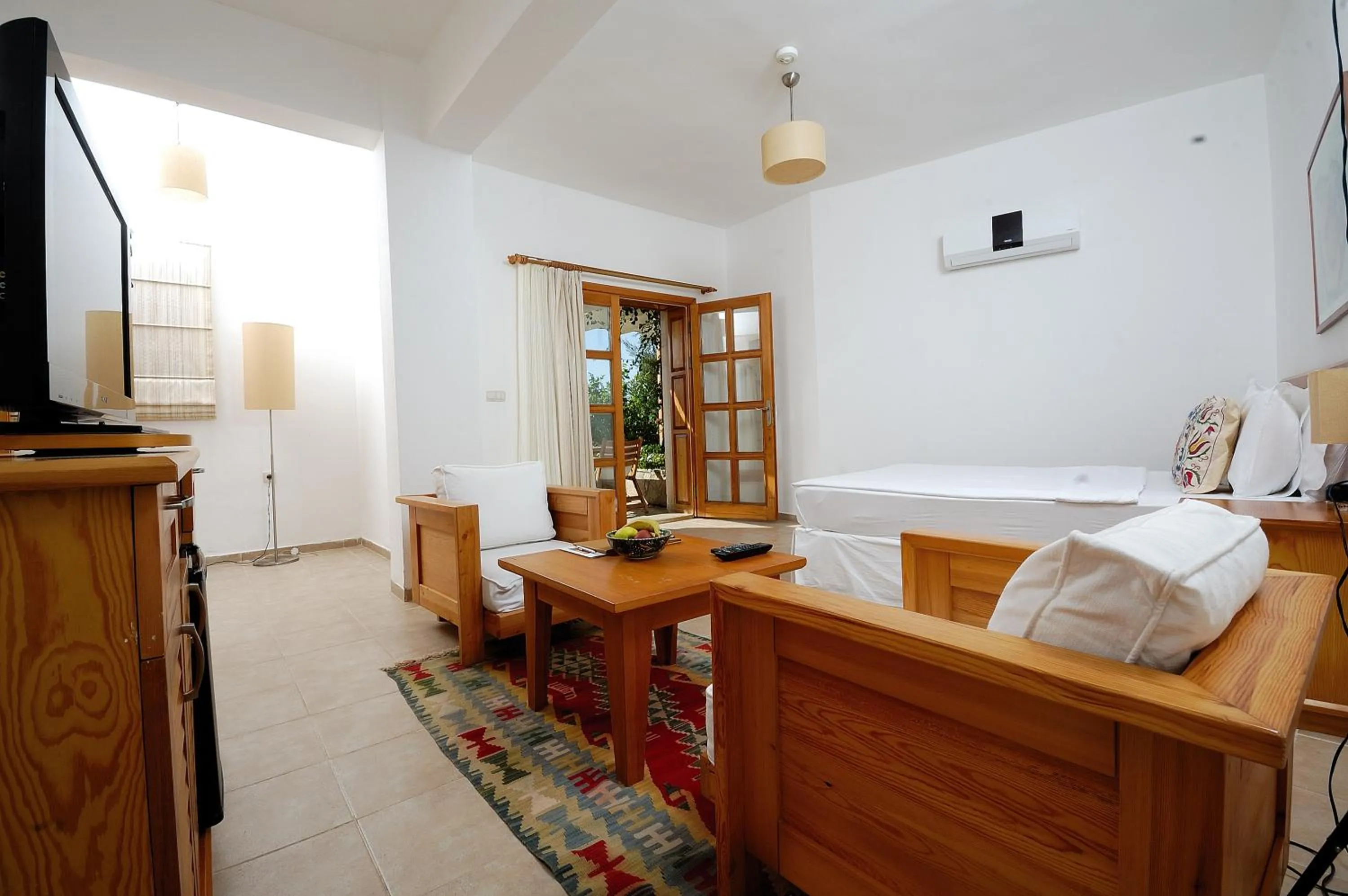 Photo of the whole room, Bed in Lycia Hotel