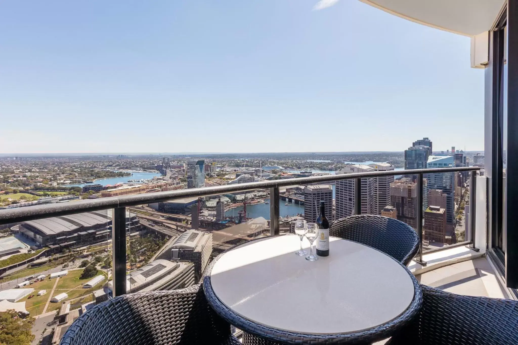 View (from property/room), Balcony/Terrace in Meriton Suites Kent Street, Sydney