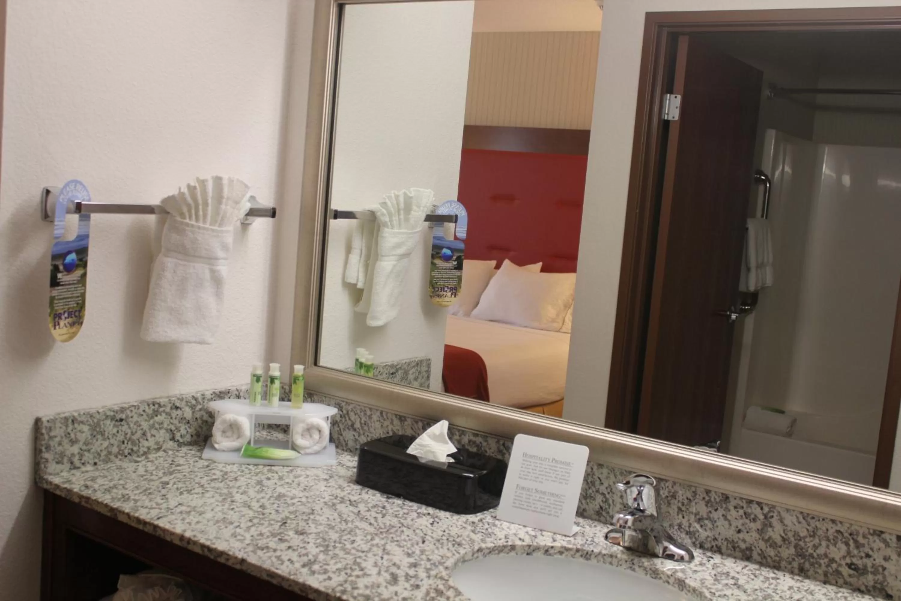 King Room - Mobility Access/Hearing Accessible in Holiday Inn Express Milford by IHG