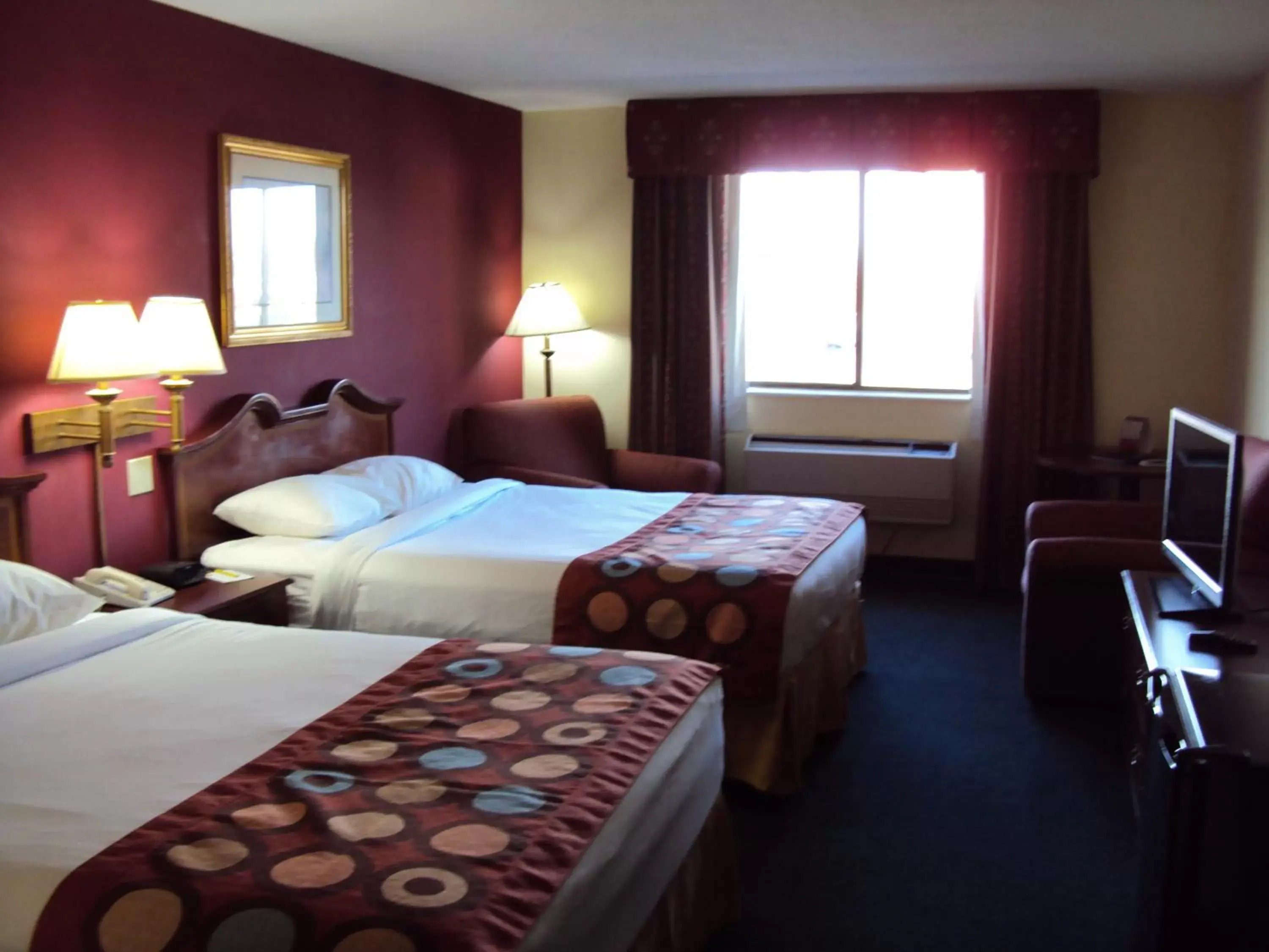 Bed in Super 8 by Wyndham Gettysburg