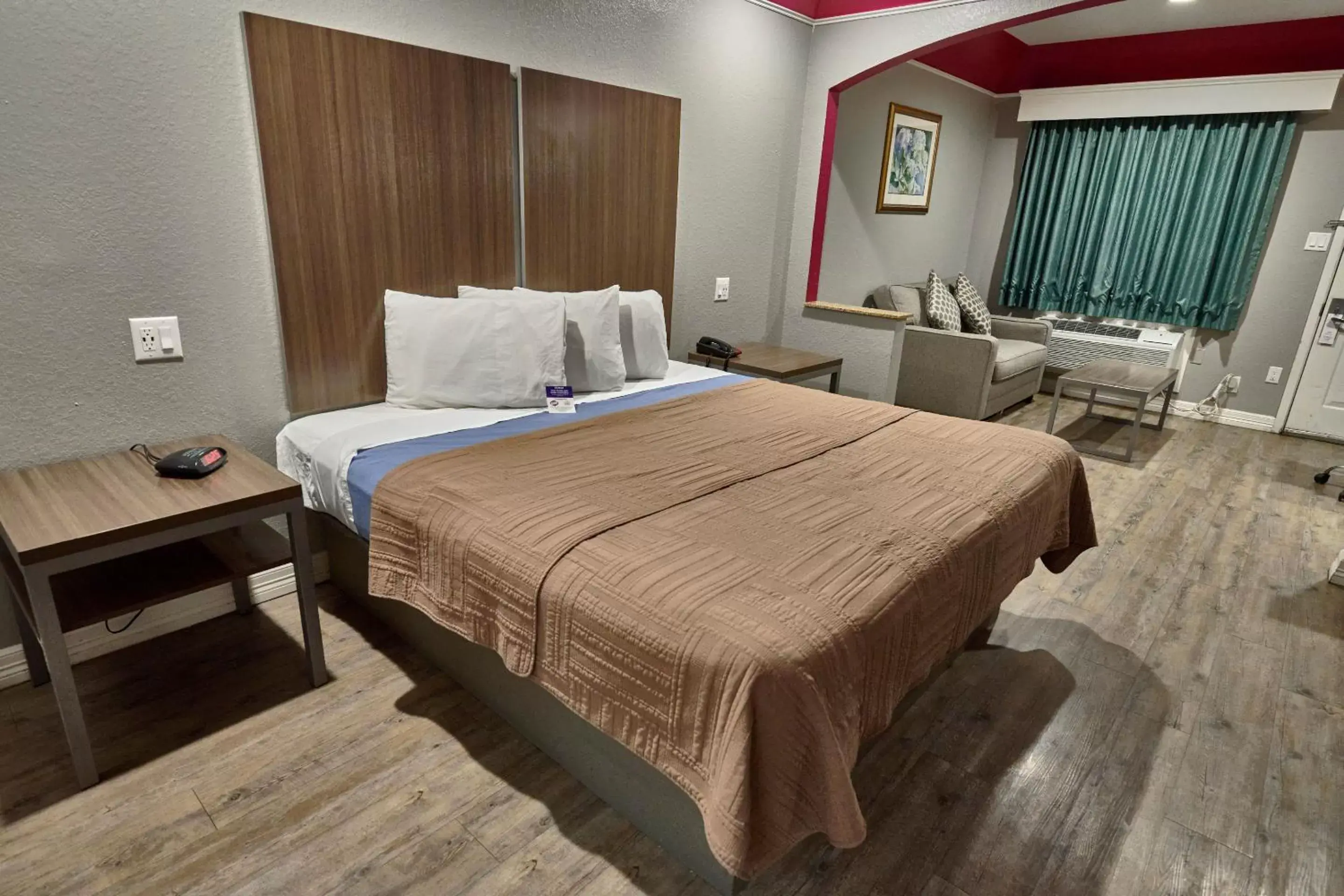 Bedroom, Bed in Hotel Bliss Kemah Boardwalk by OYO