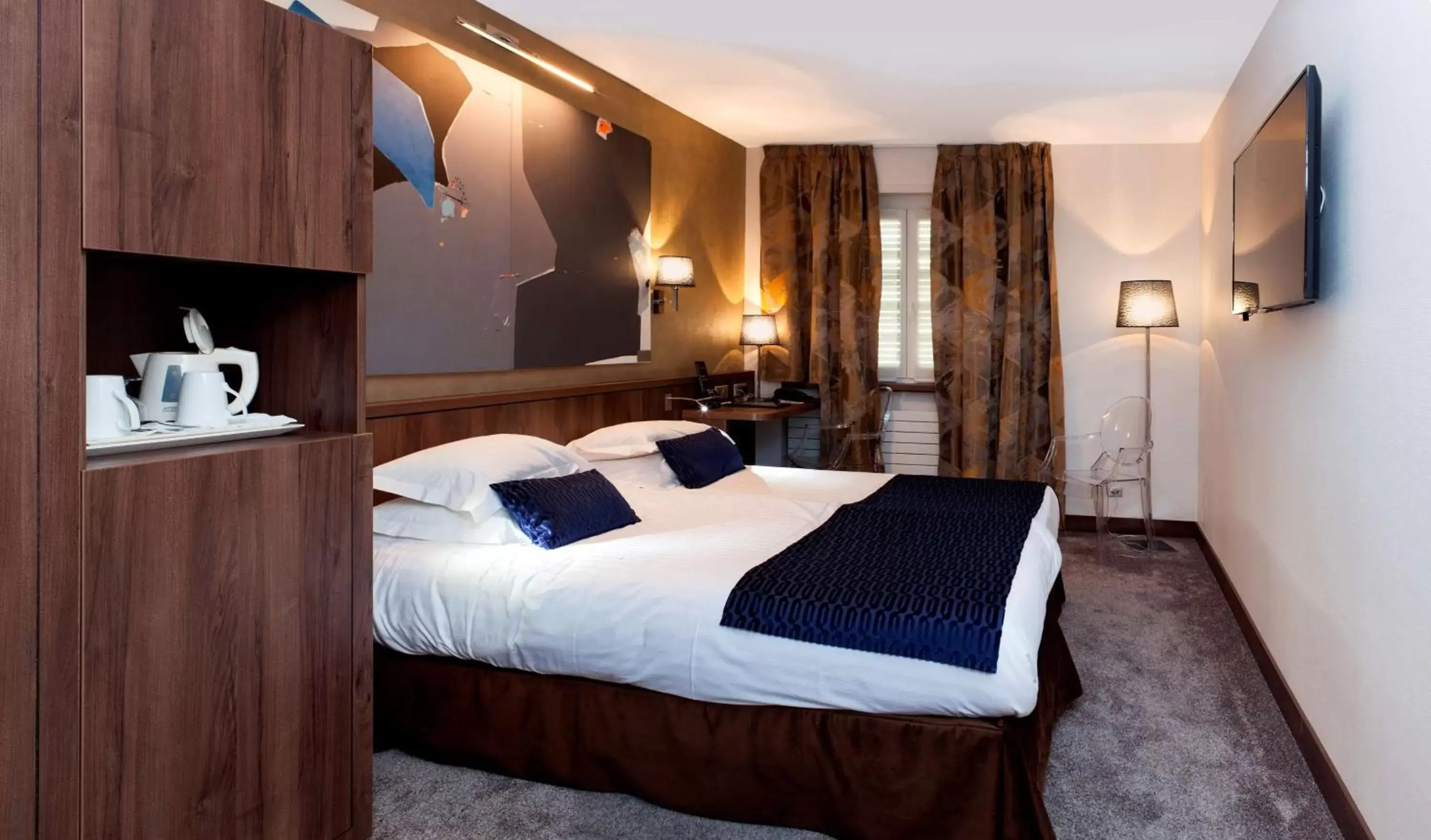 Photo of the whole room, Bed in Best Western Plus Monopole Métropole