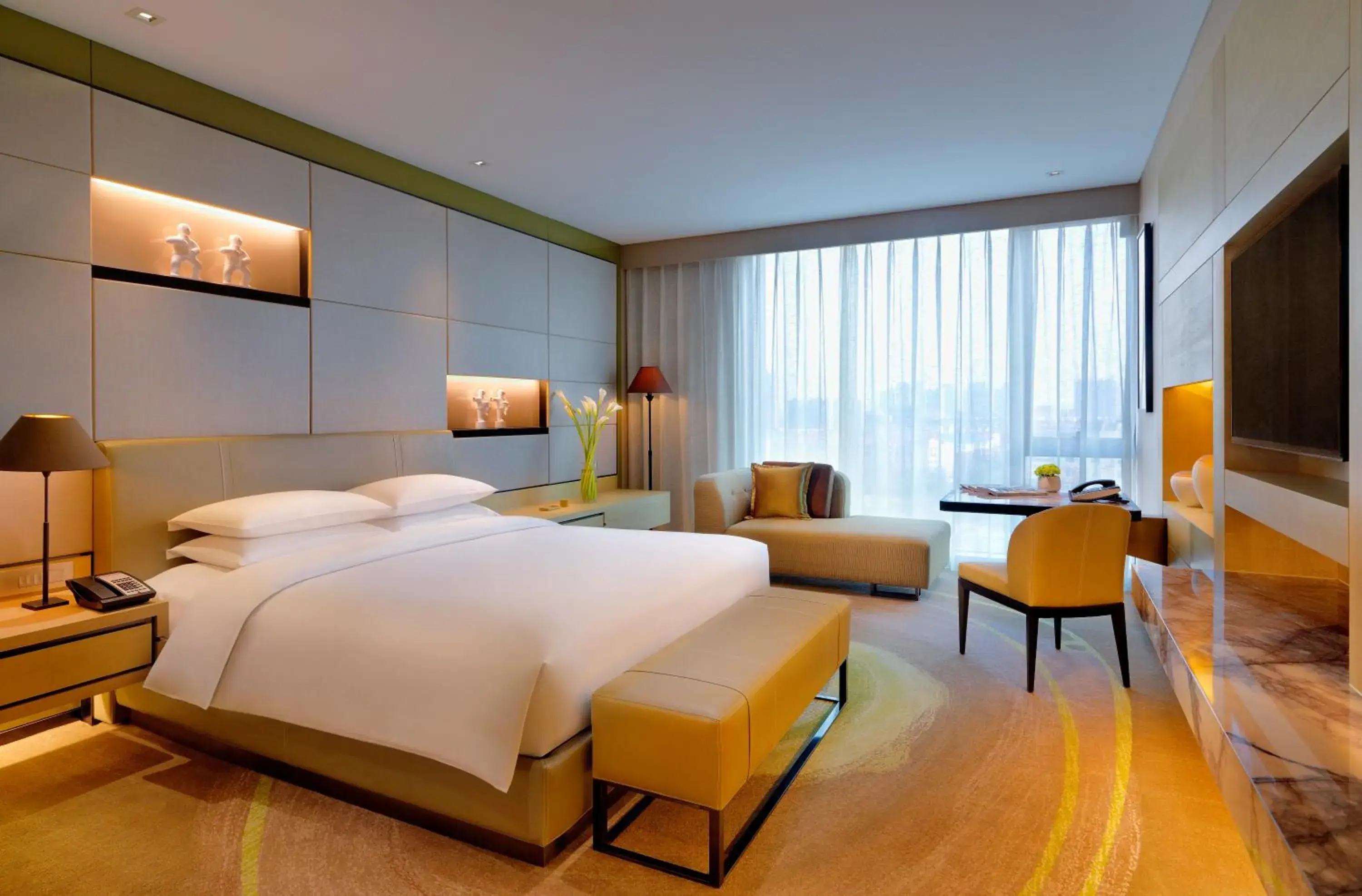 Deluxe King Room in Hyatt Regency Tianjin East