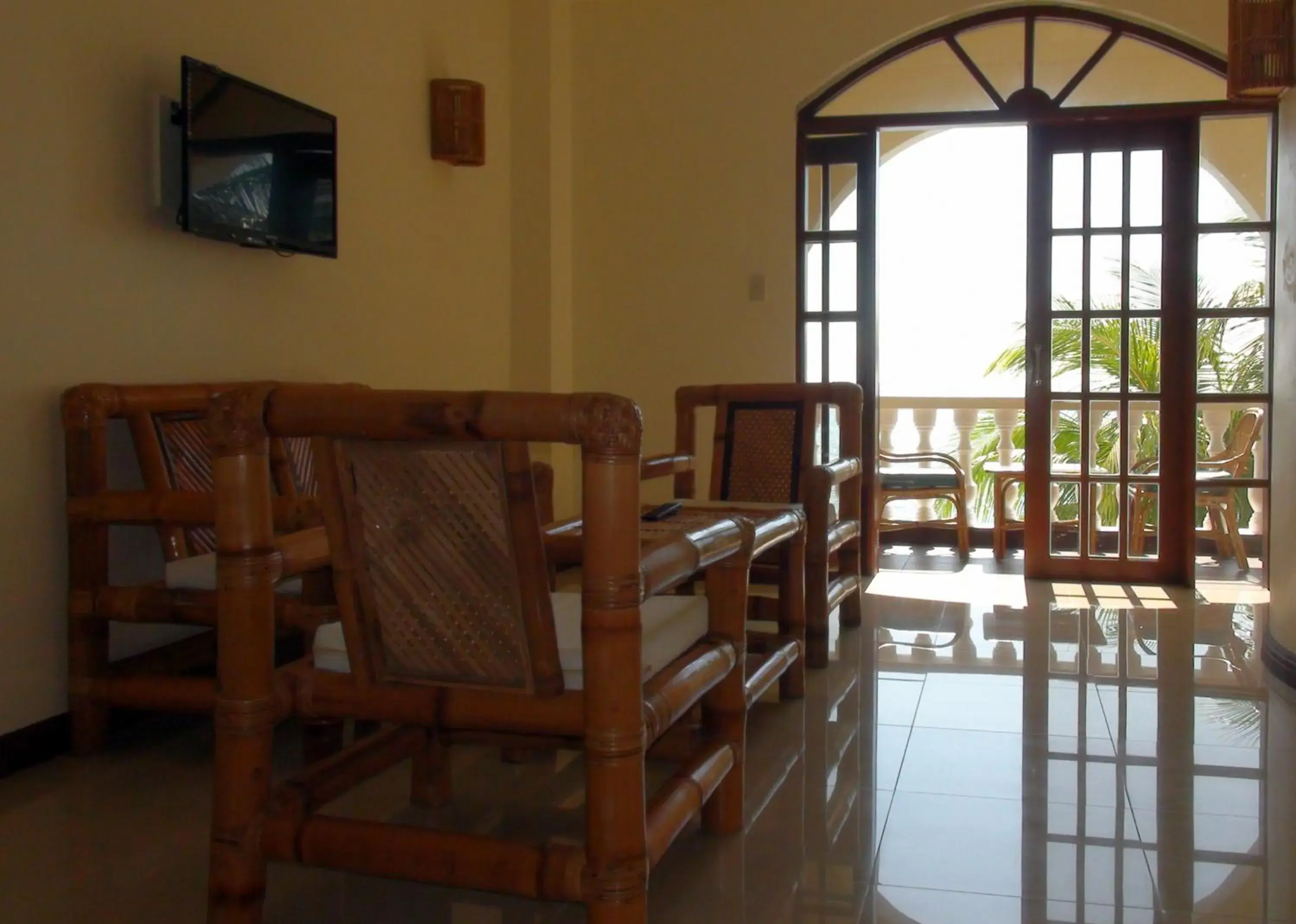 Living room, Dining Area in Squares Beachside Apartments