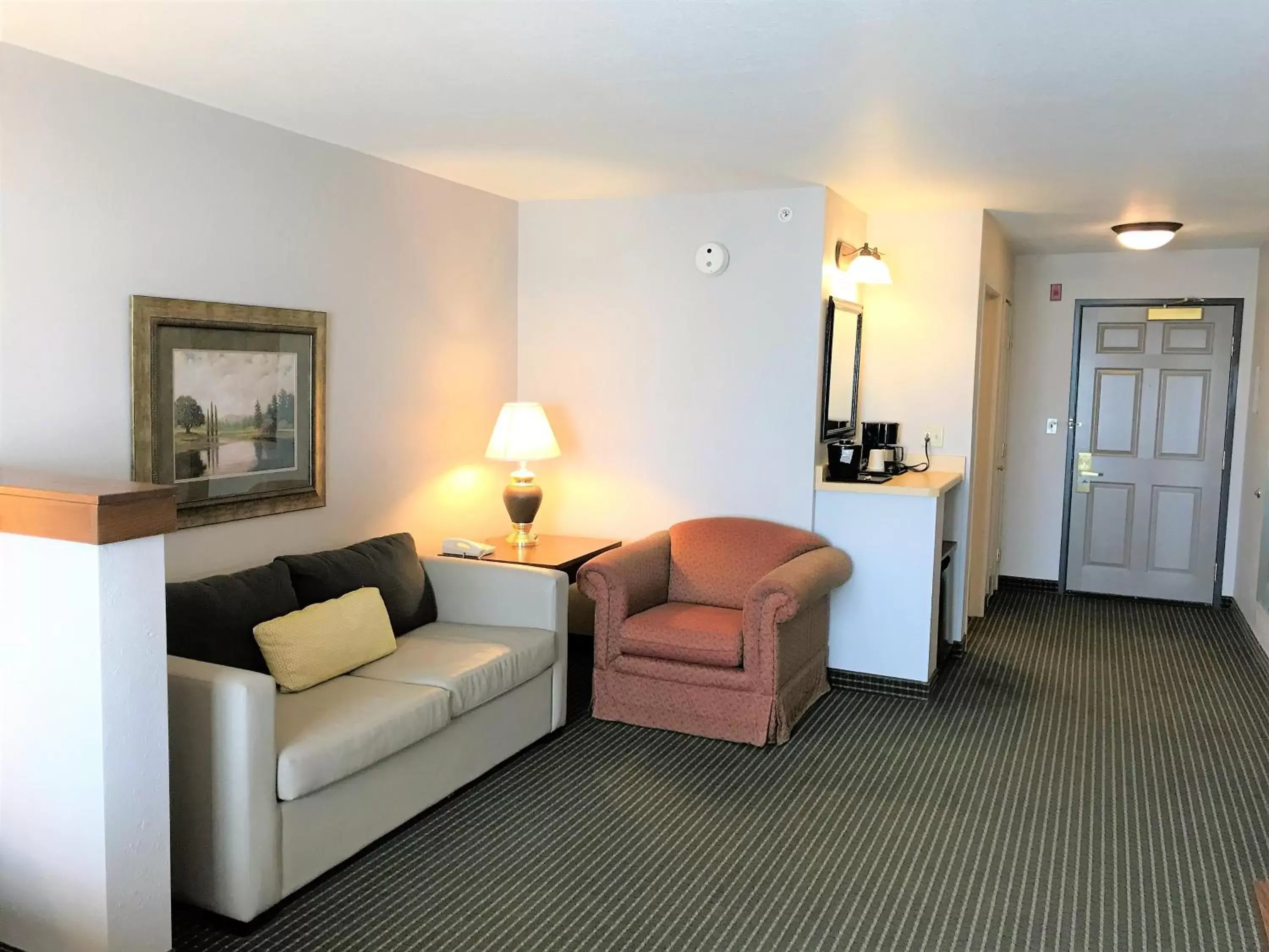 Living room, Seating Area in Zion Inn & Suites